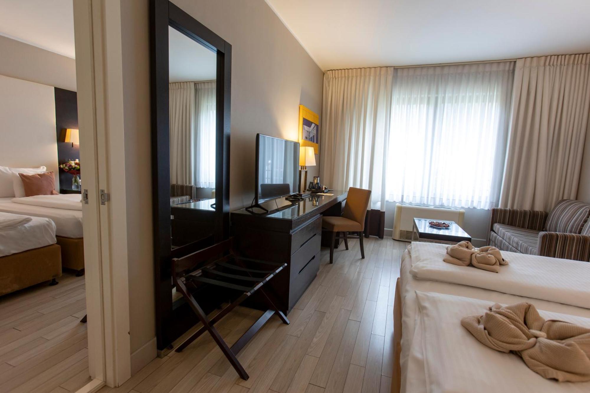 Chambre Familiale (2 Adultes et 2 Enfants)