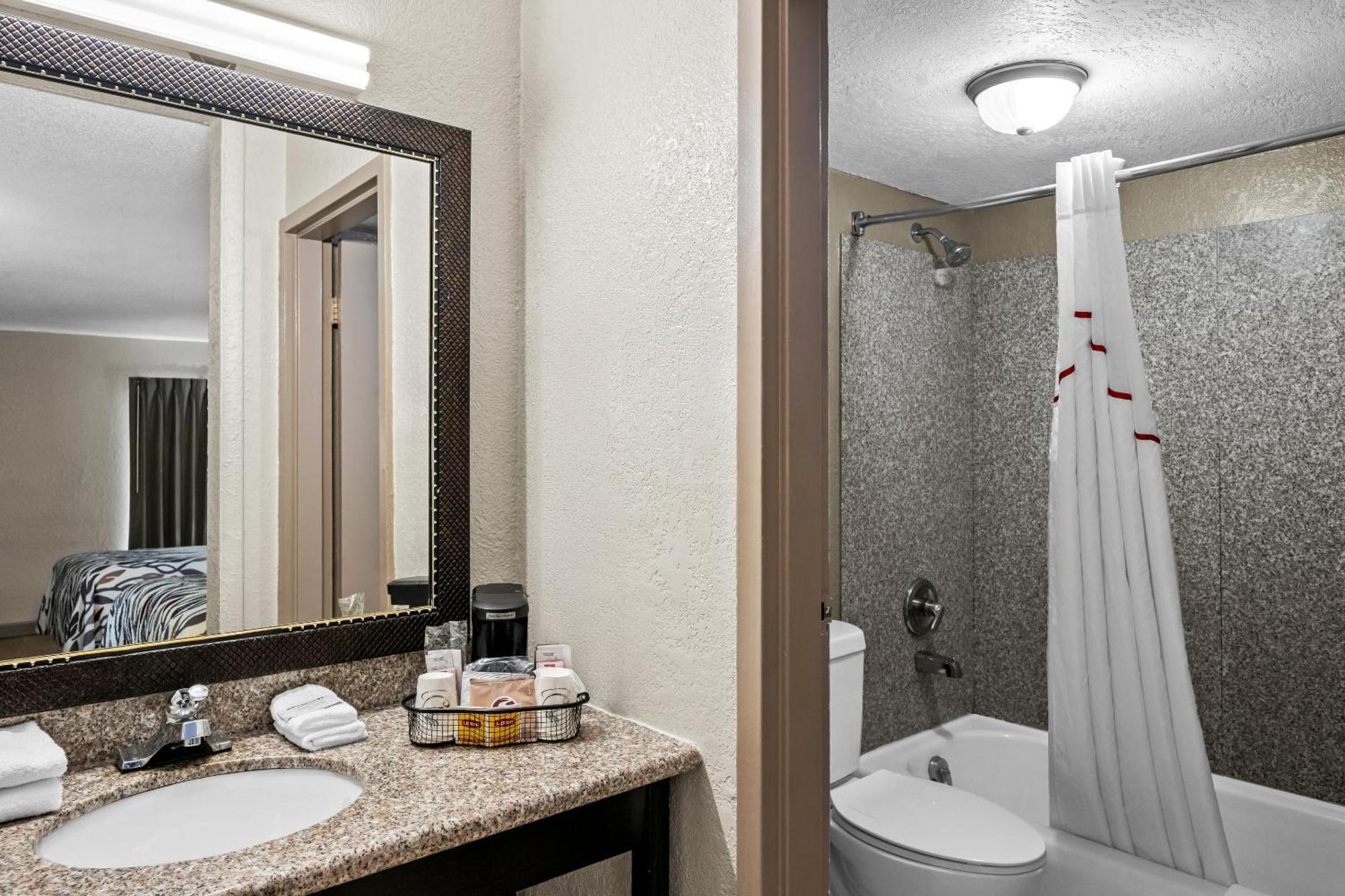 Deluxe Double Room Two Double Beds Non-Smoking