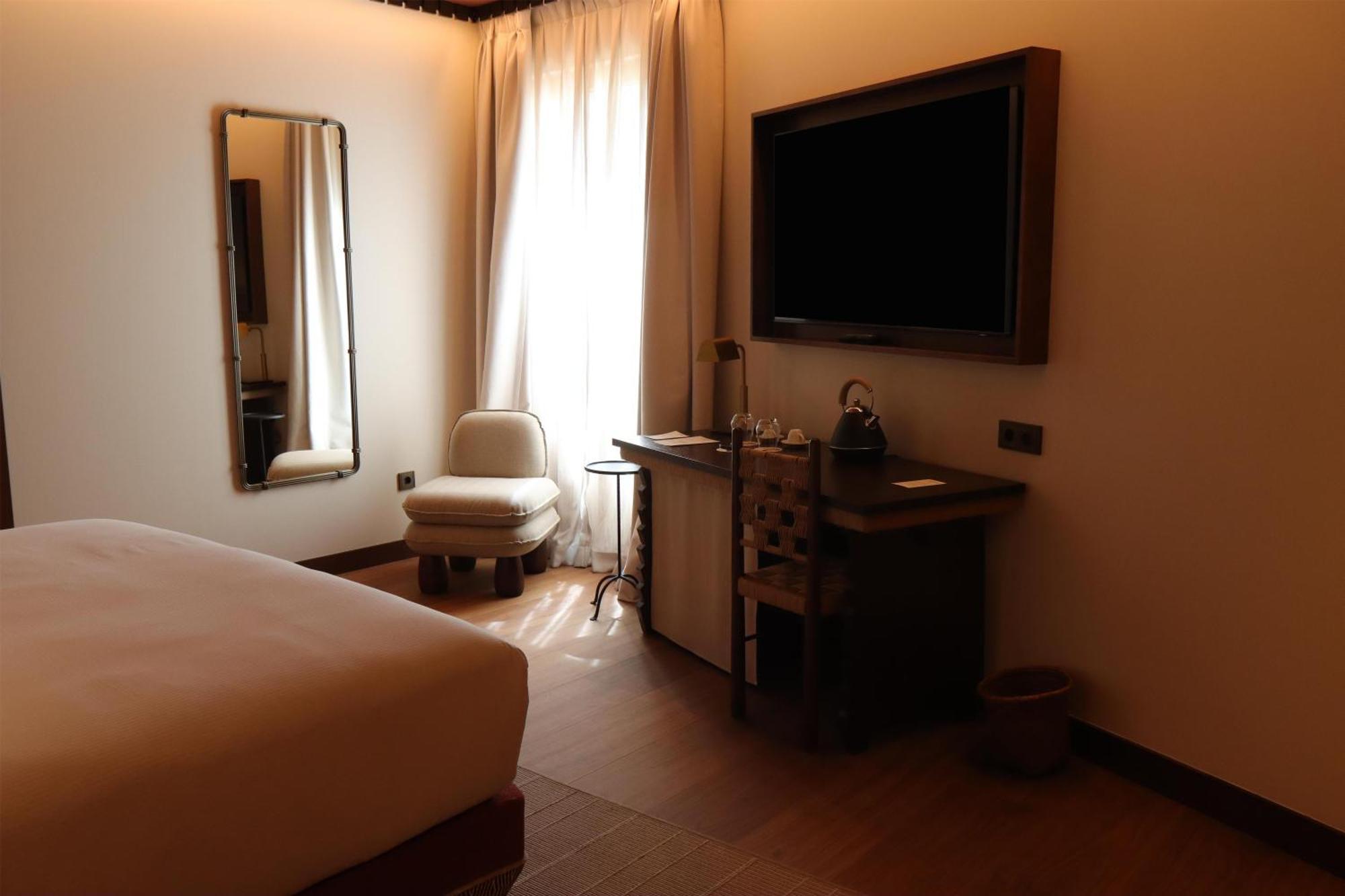Habitación Cáceres con cama extragrande y acceso al spa - Adaptada para personas con movilidad reducida