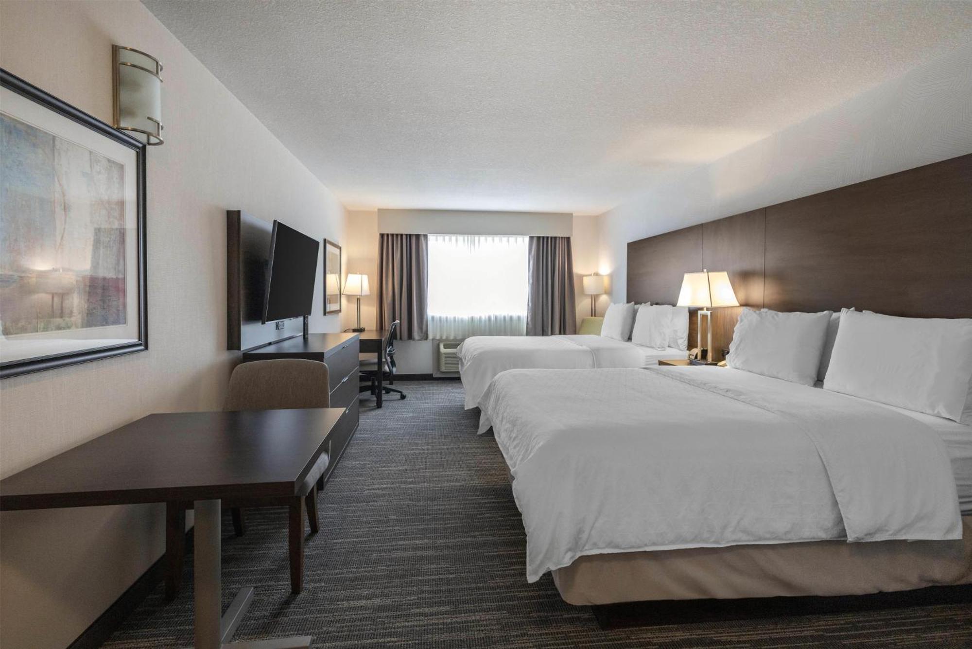 Queen Room with Two Queen Beds - Non-Smoking,1722944458:JPEG