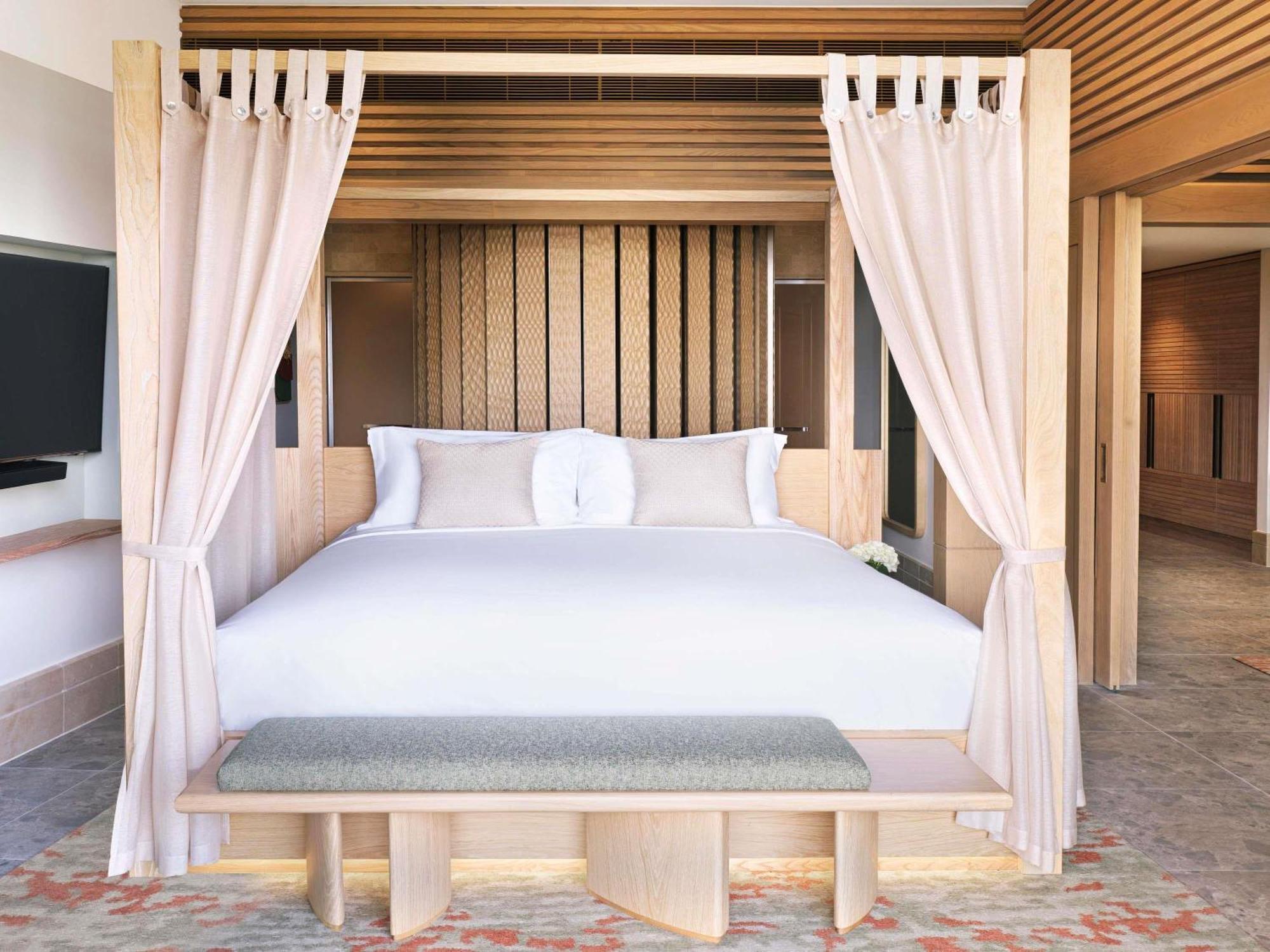 Suíte de 1 quarto Signature Palm com cama king-size, sofá-cama e vista do resort (só para adultos)