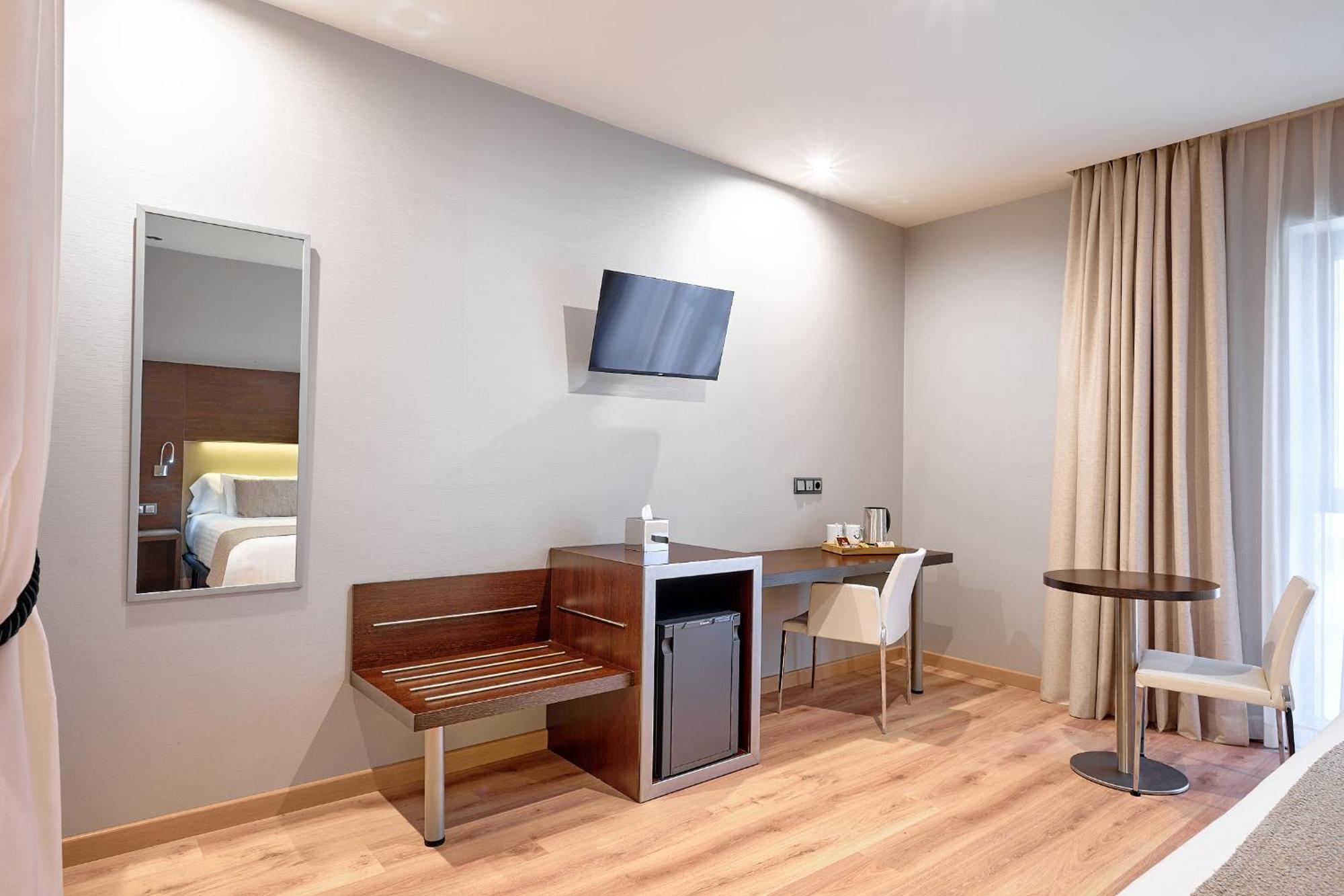 Deluxe Junior Suite mit Whirlpool-Badewanne
