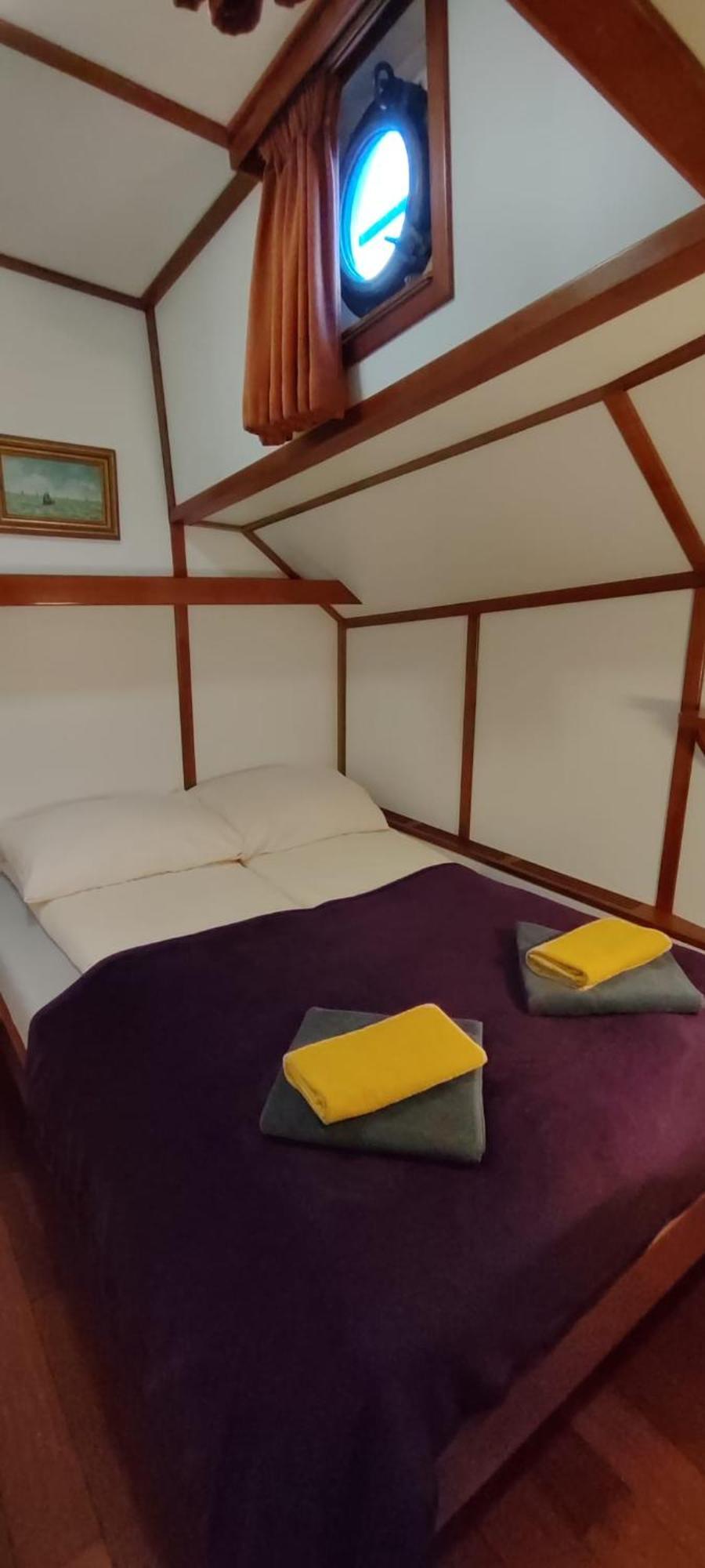 Kamer met Kingsize Bed