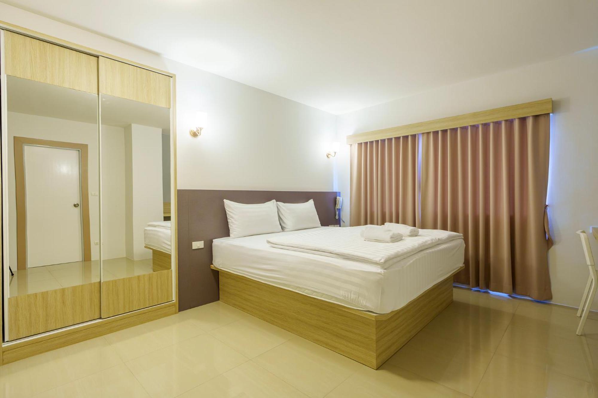 Executive Triple Room