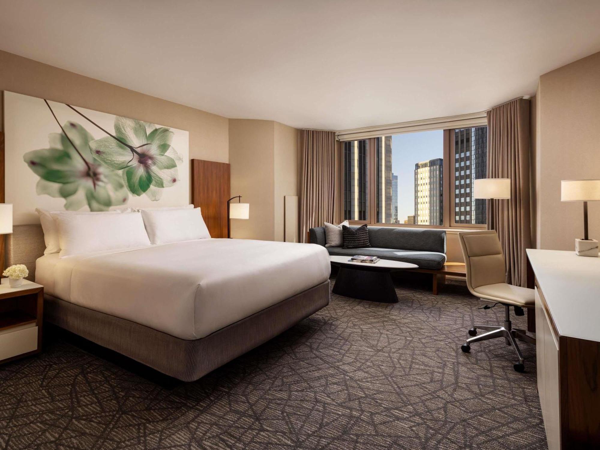 Signature Parkview 1 King