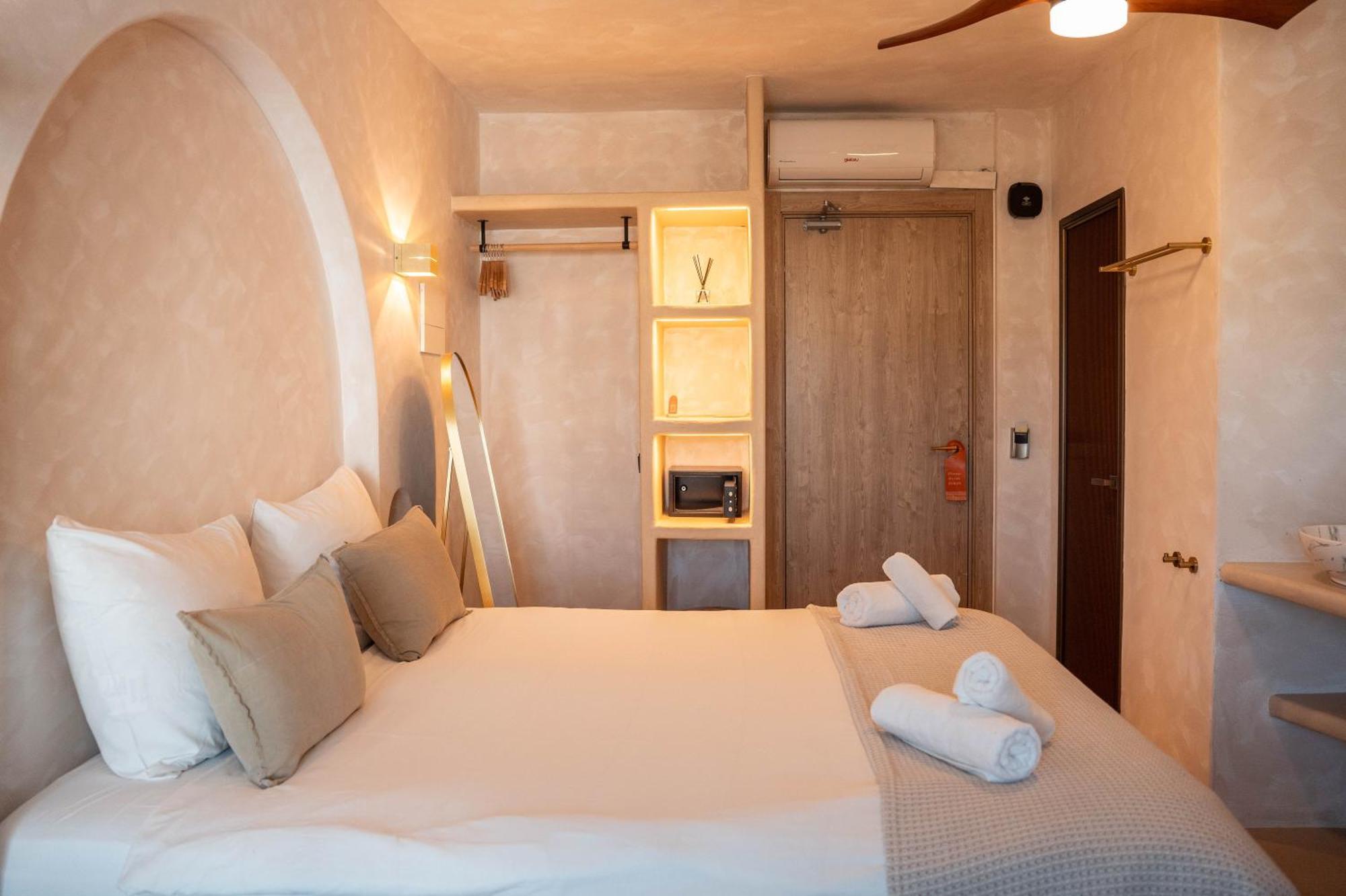 Superior Double Room,1747350953:JPEG