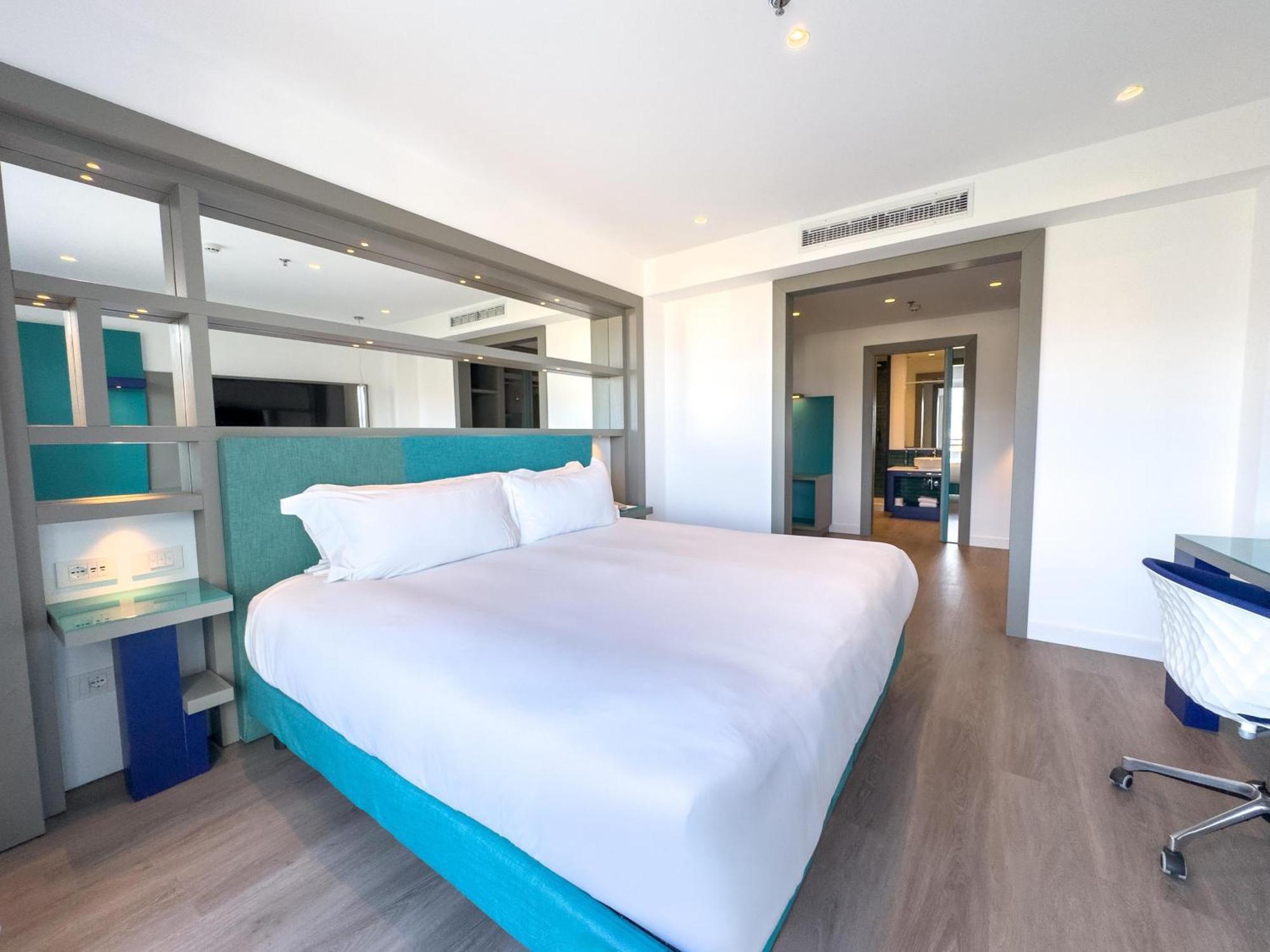 Executive King Suite