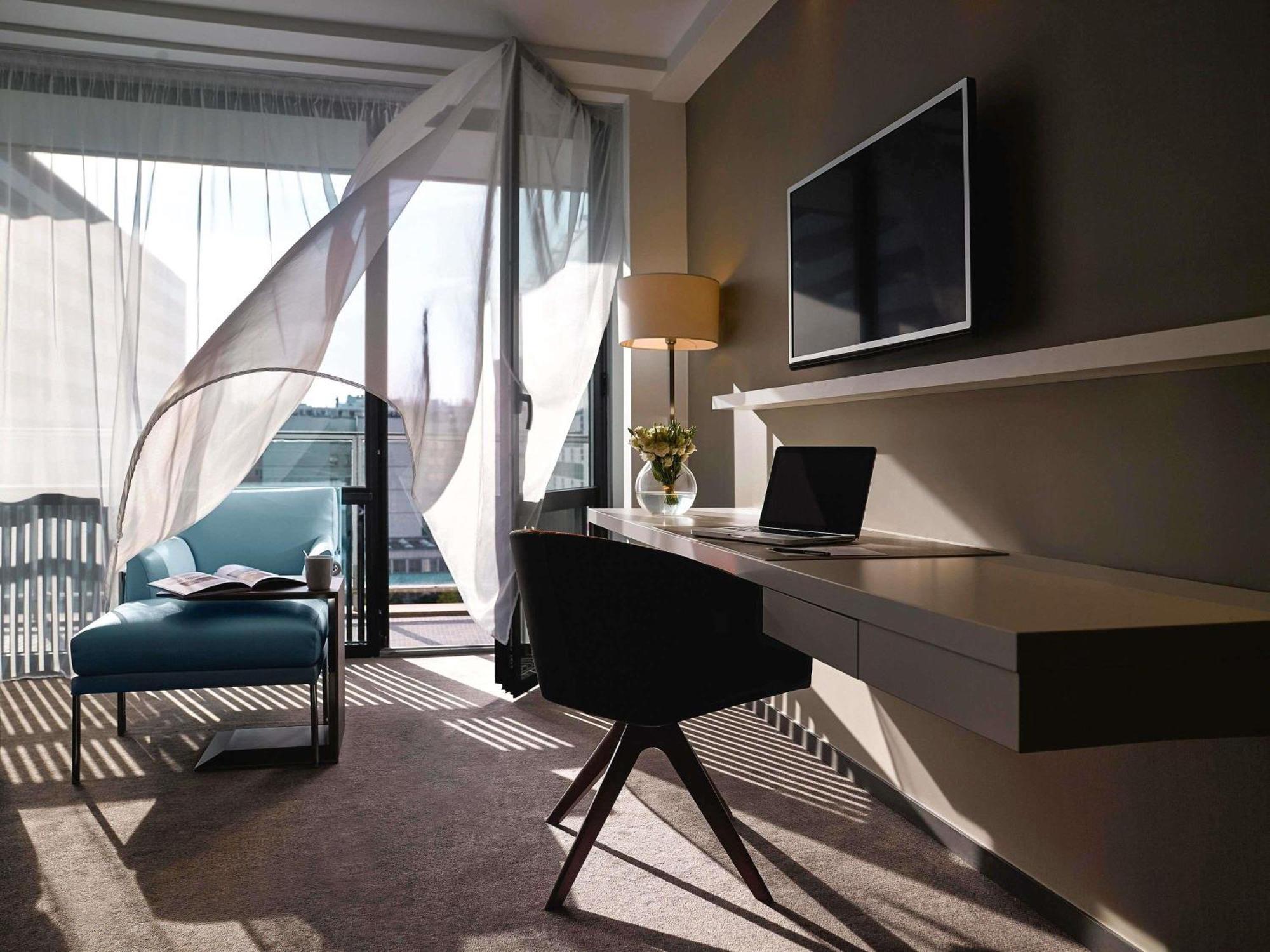Quarto King Clássico com Varanda e Vista Jardim