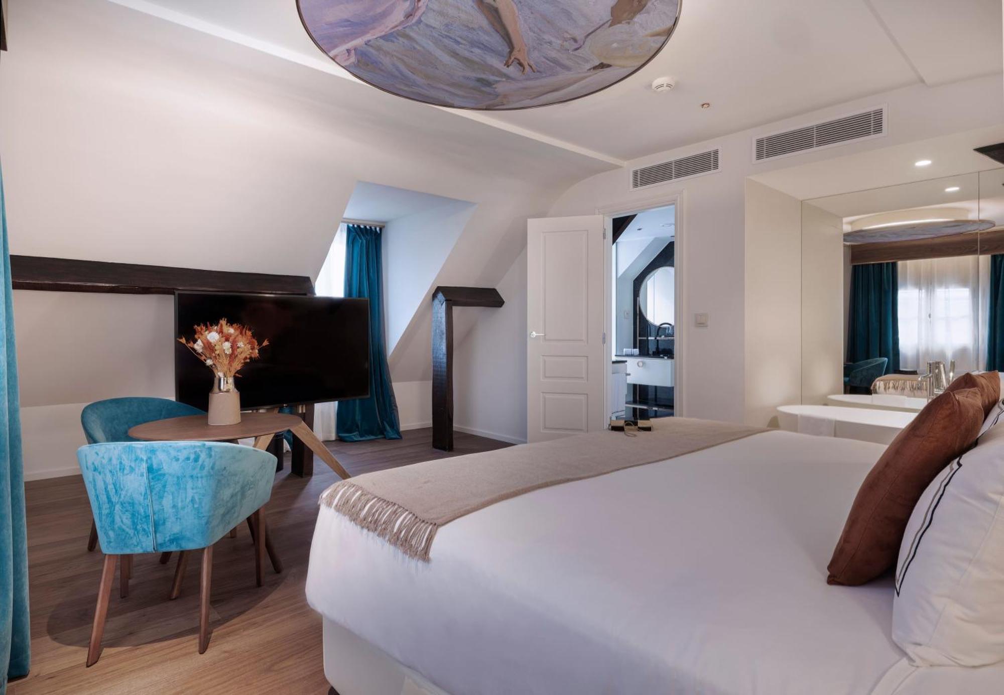 Elena Sorolla Suite,1758526527:JPEG