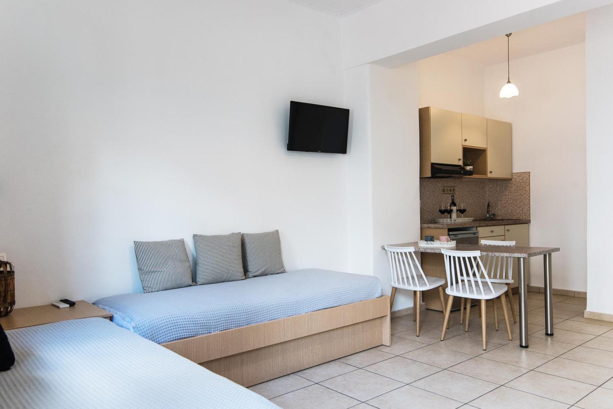 Standard One-Bedroom Apartment with Garden View