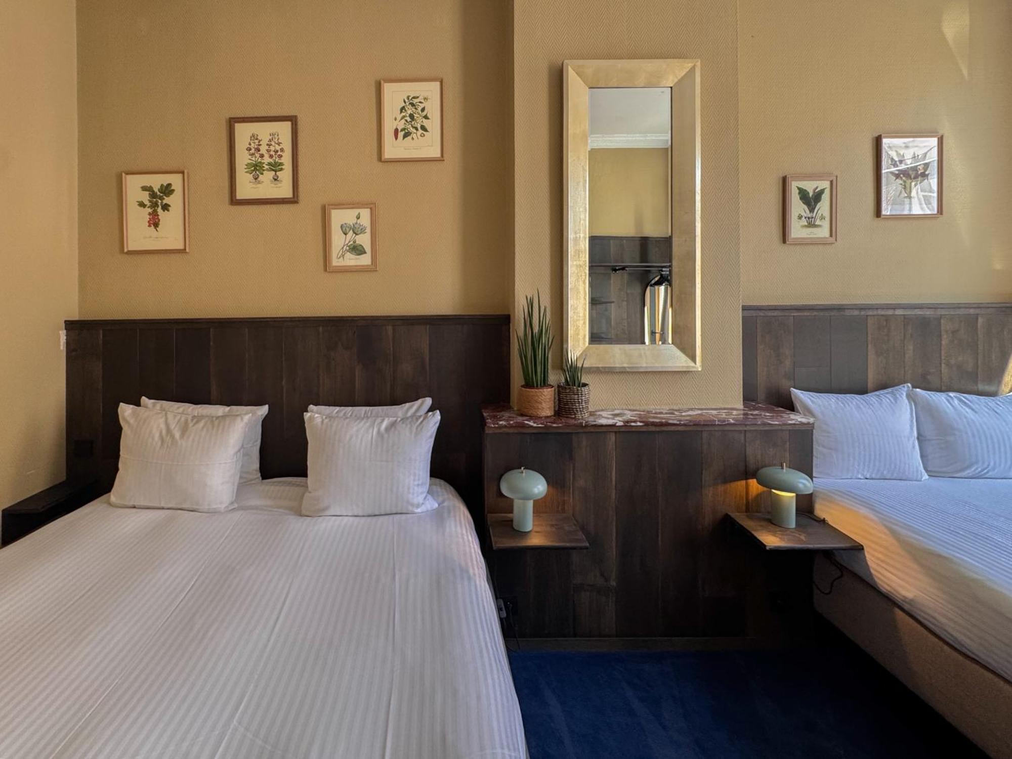 Chambre Quadruple (2 Adultes + 2 Enfants)