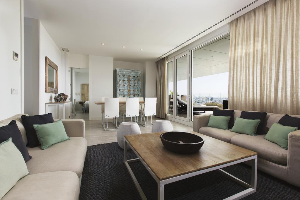 Two-Bedroom Apartment (2-4 Adults)