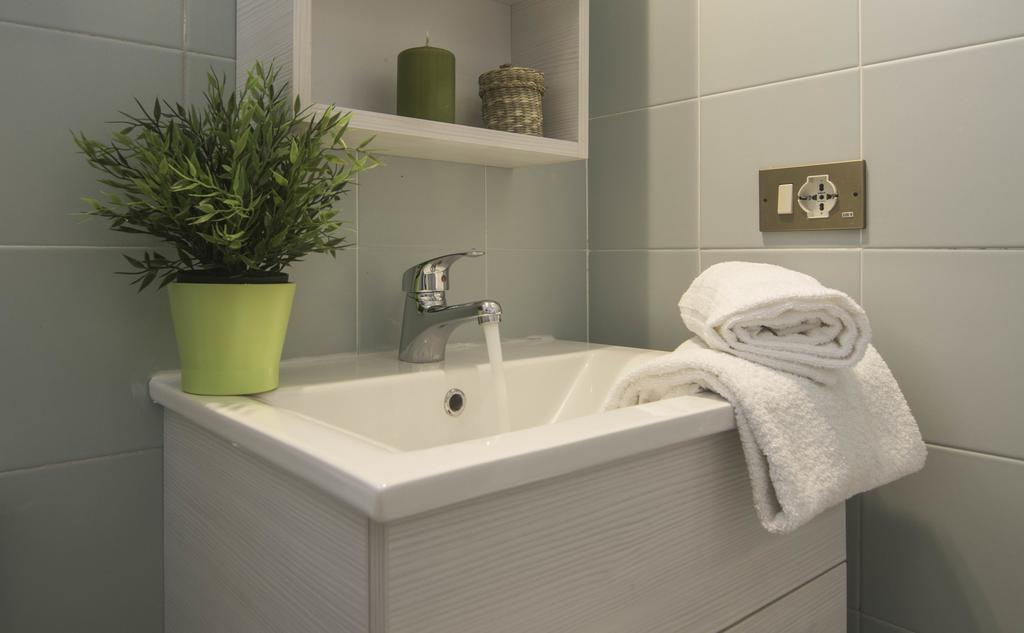 Standard Double or Twin Room,400143153:JPEG