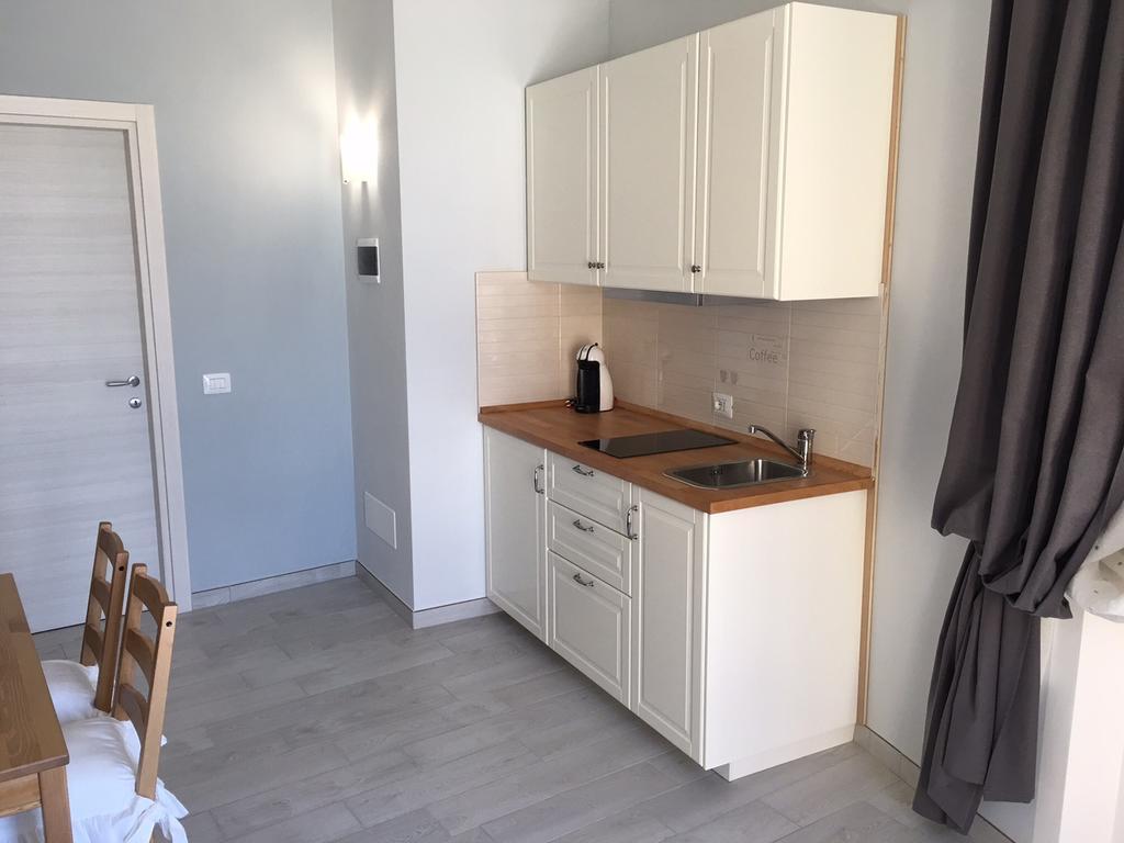 Suite con Balcone e Vista Lago