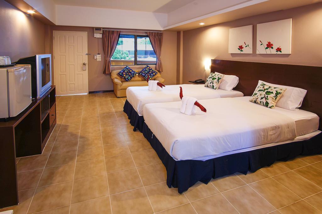 Deluxe Twin Room