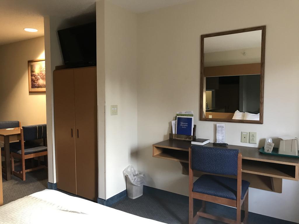 Queen Room,436458621:JPEG