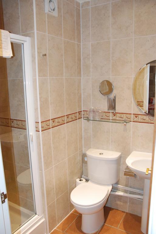 Large Twin Room