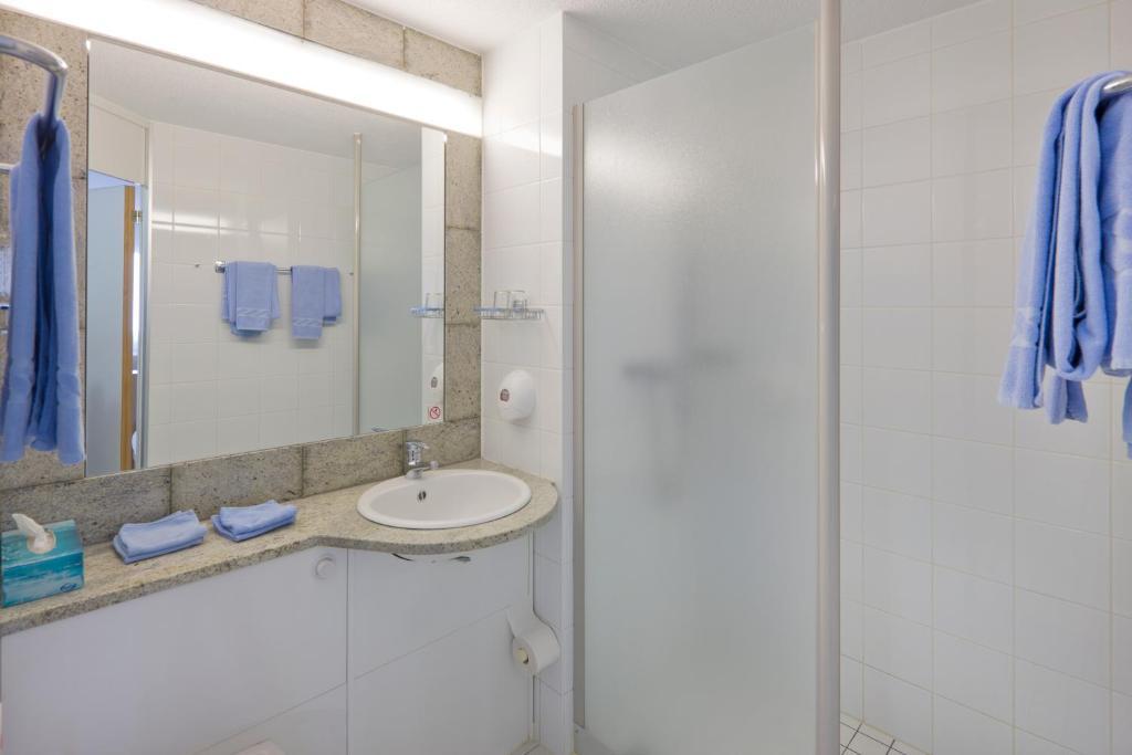 Single Room,1590346786:JPEG
