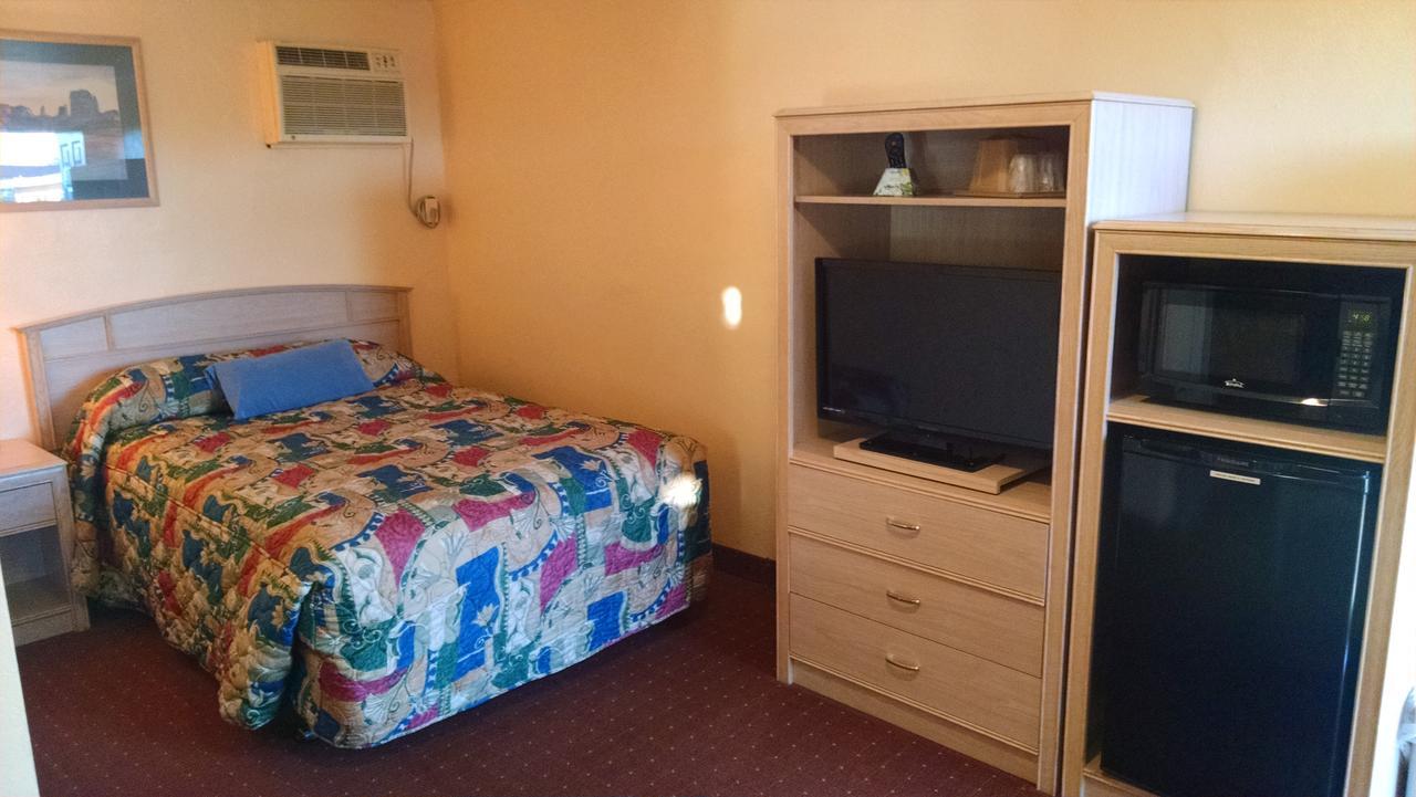 Family Room,613193030:JPEG