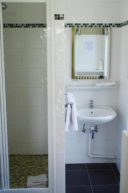 Triple Room,109232244:JPEG