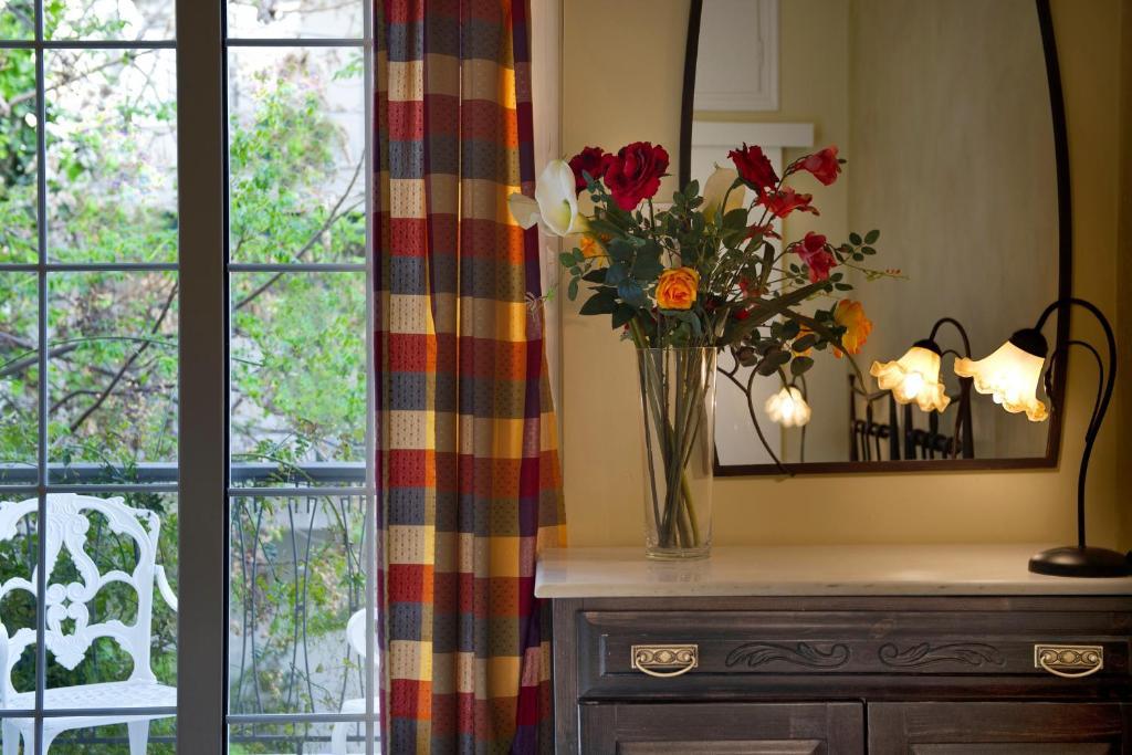 Budget Quadruple Room with Shared Bathroom and Balcony,1181344783:JPEG