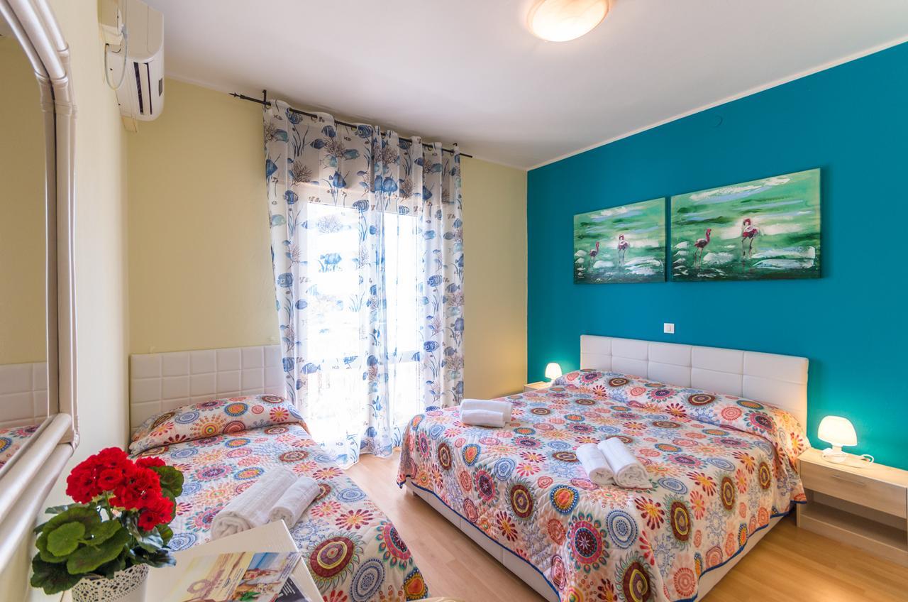 Habitación Triple con balcón