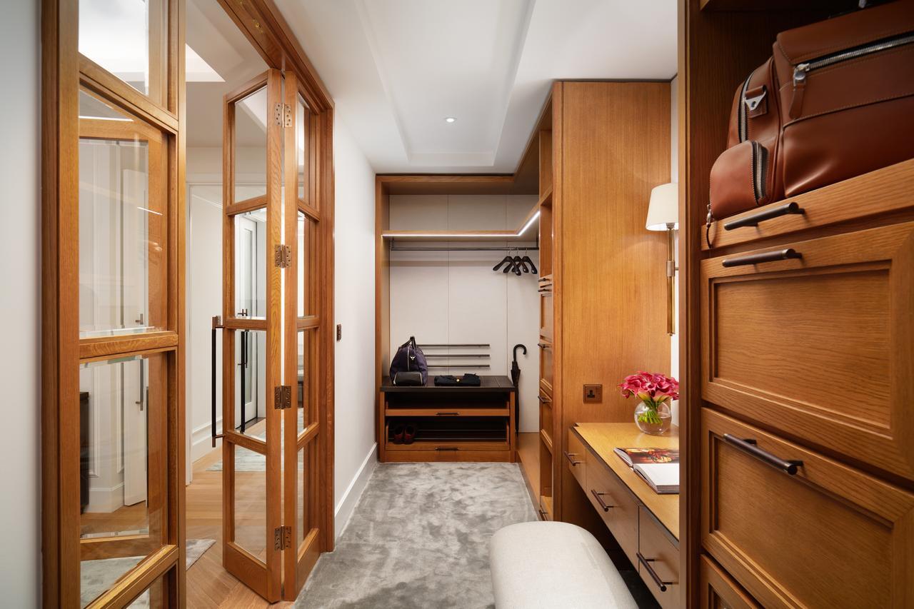 Suite London