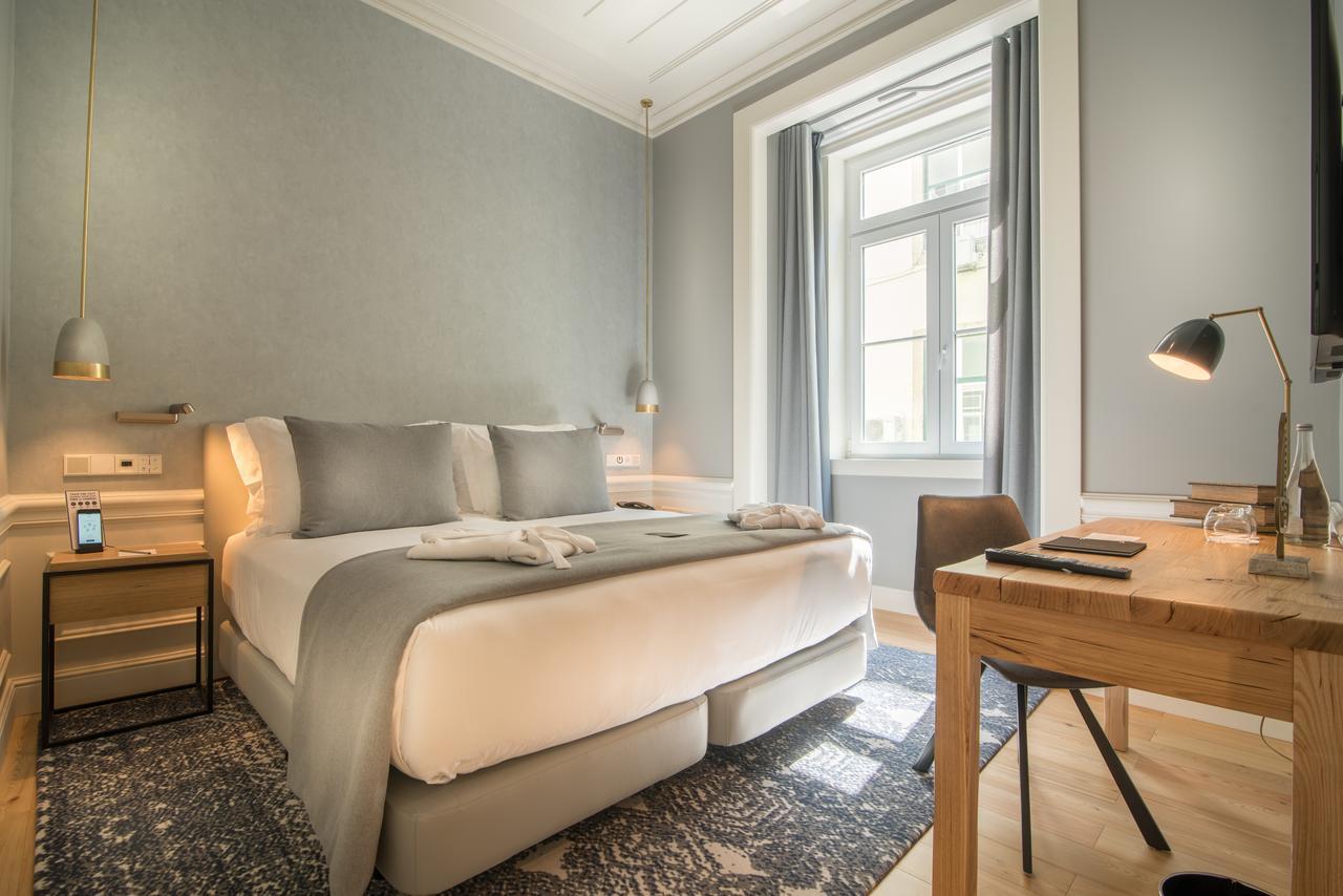 Quarto Clássico com Cama de Casal ou 2 de Solteiro e Vista da Cidade