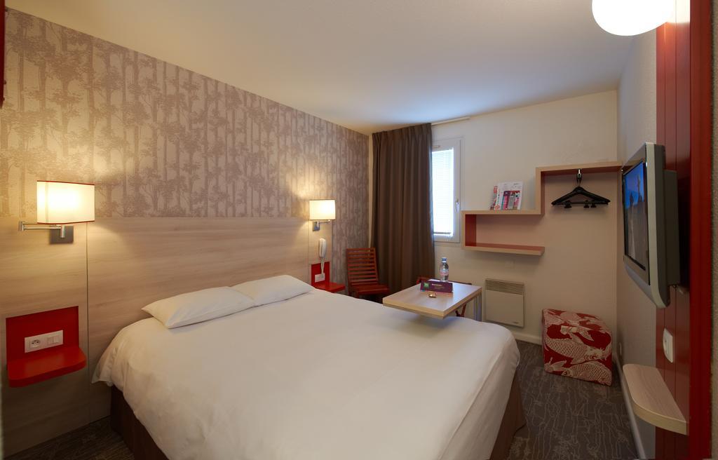 Two-Bedroom Suite,1389991628:JPEG
