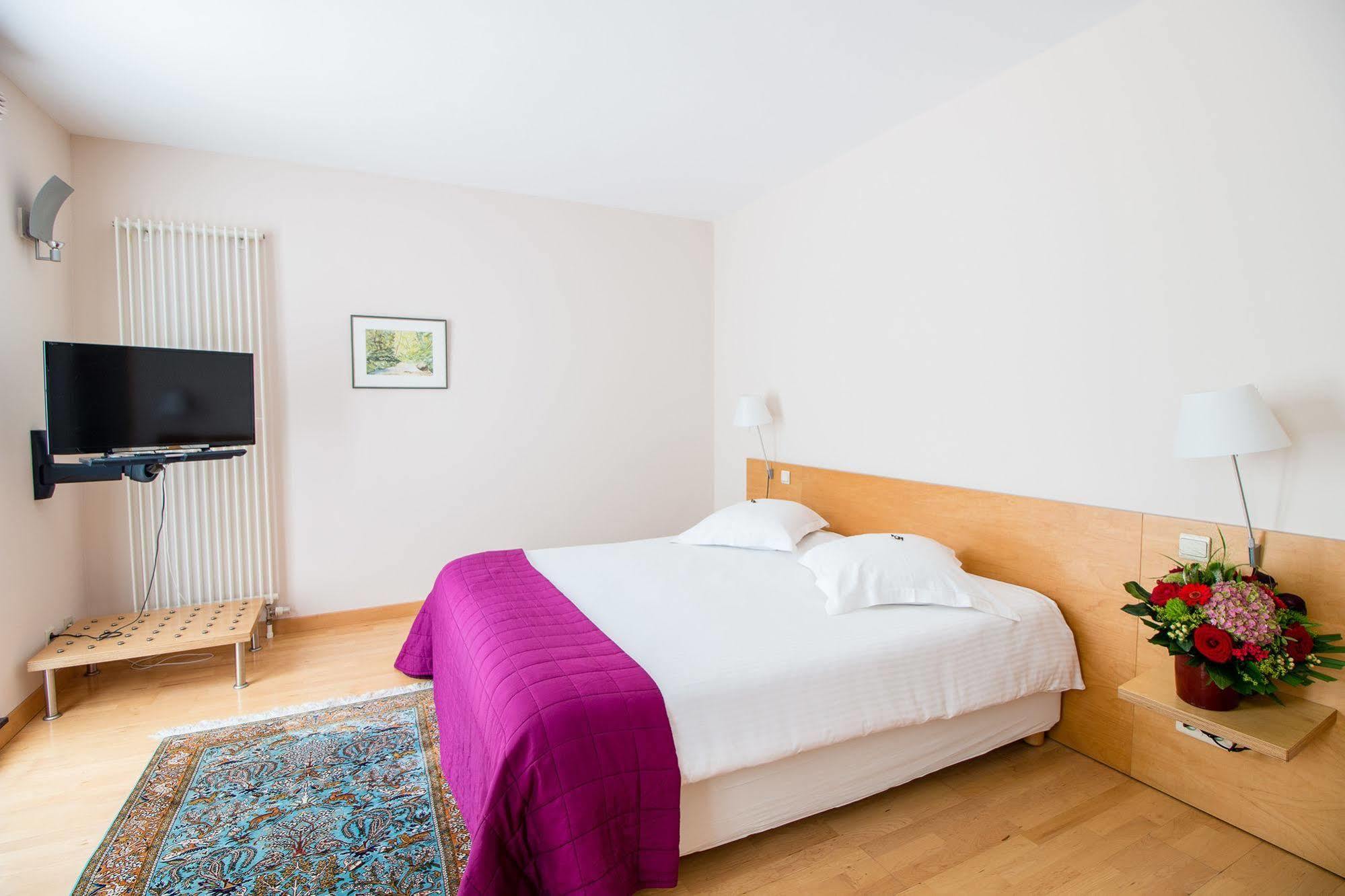 Single Room,1710681833:JPEG