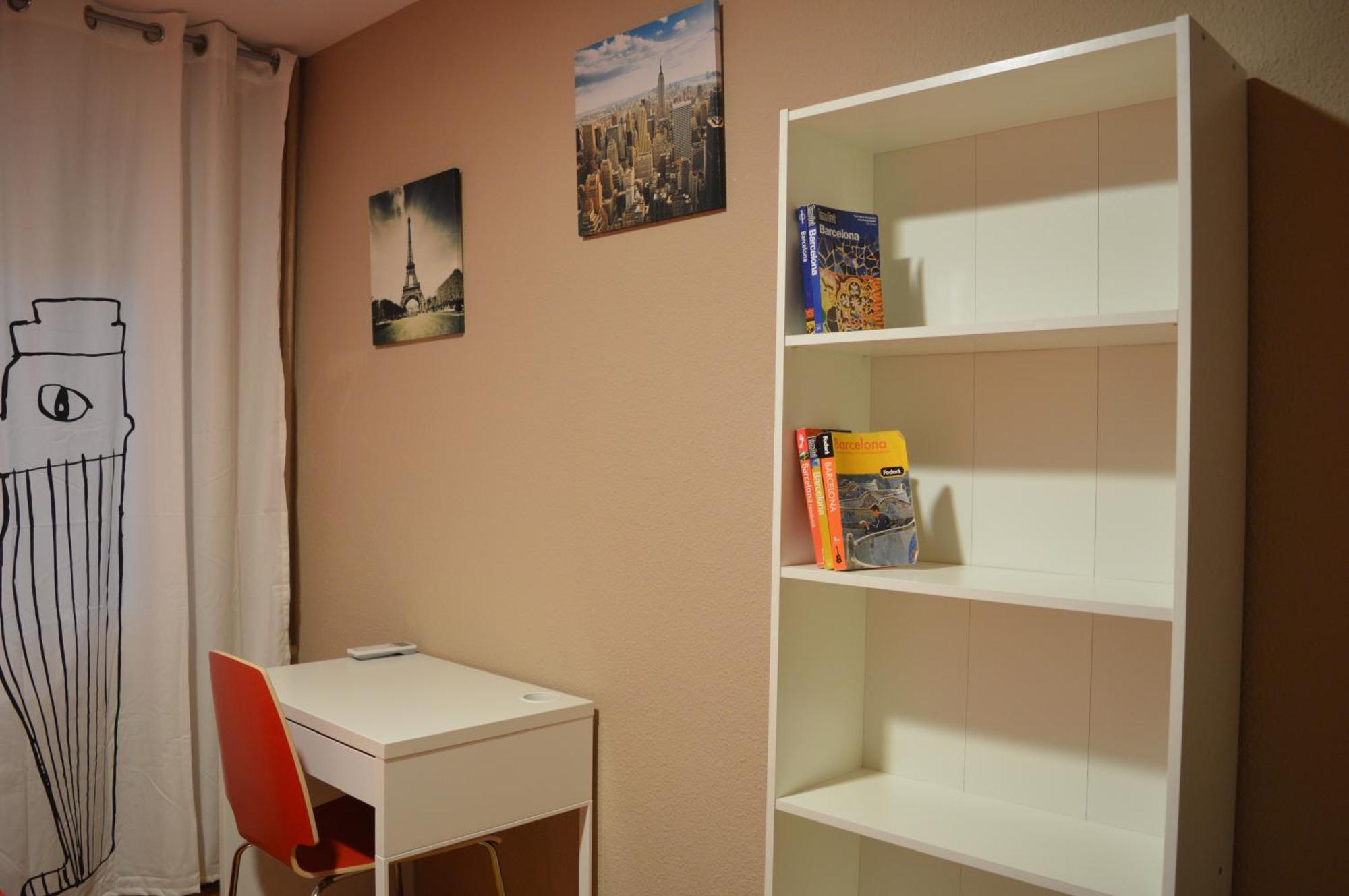 Double Room with Shared Bathroom,1353023263:JPEG