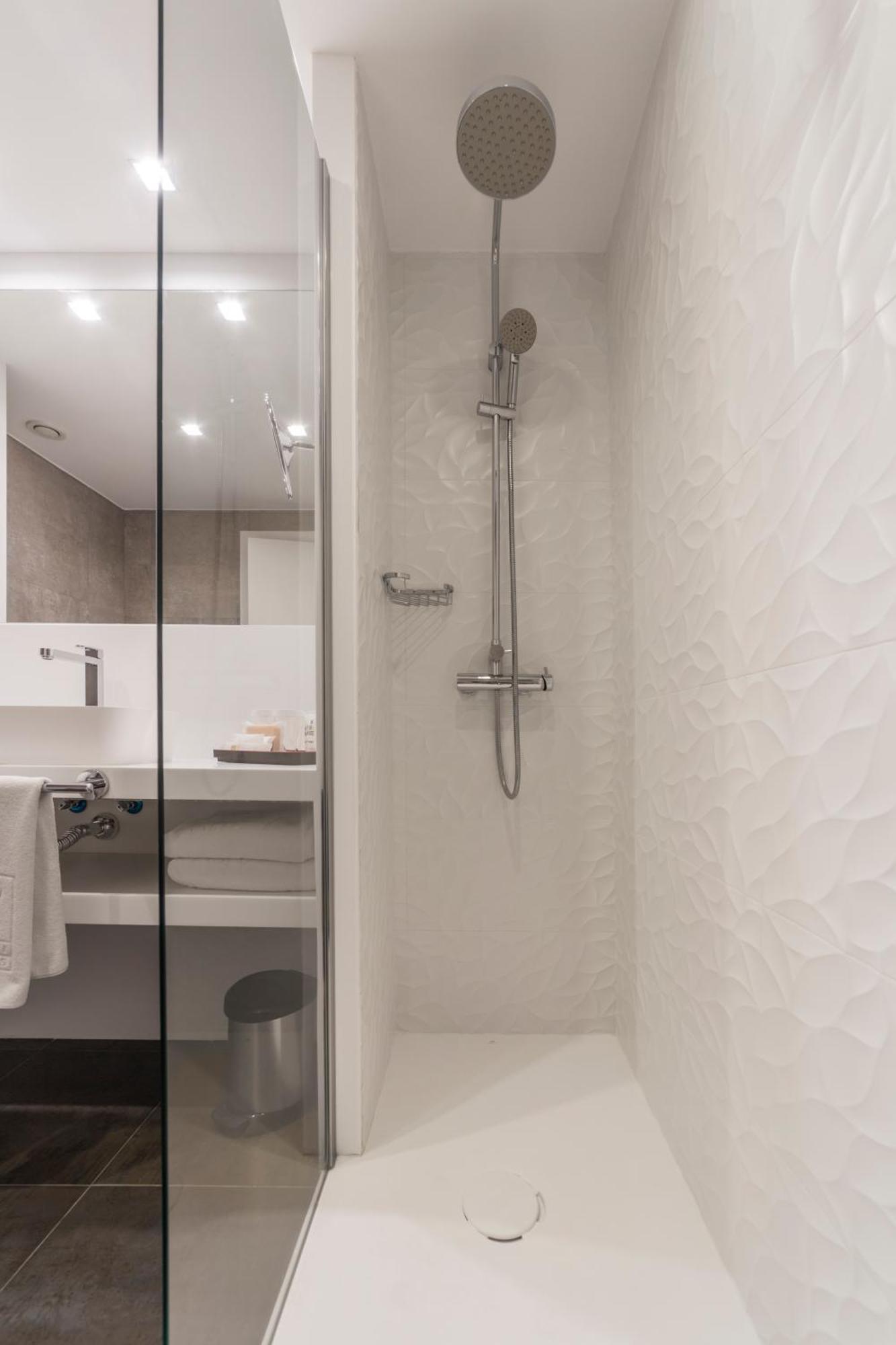 Deluxe Room with Terrace