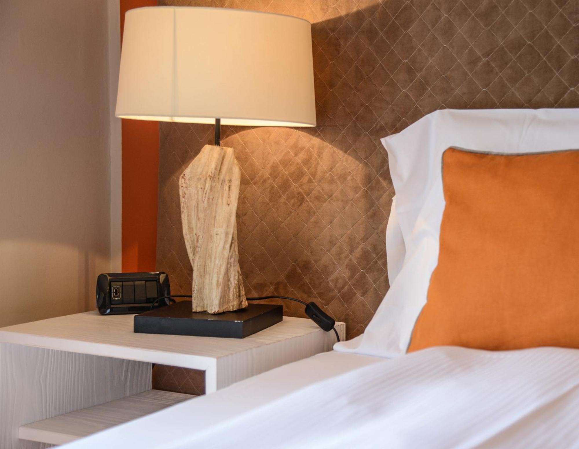 Standard Double or Twin Room,693967644:JPEG