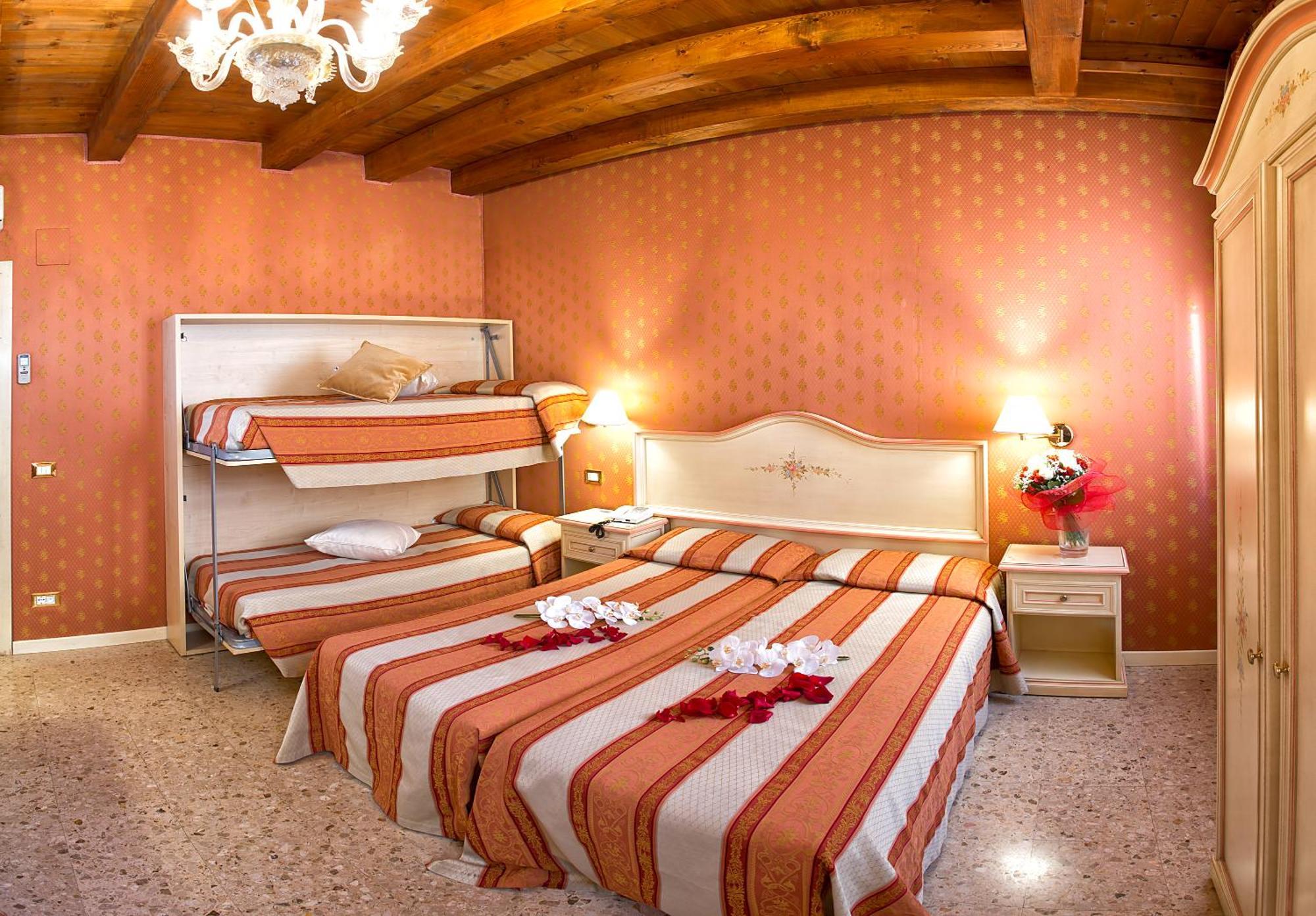 Habitación Cuádruple - Anexo