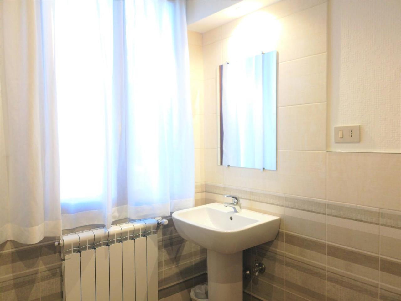 Chambre Double avec Salle de Bains Commune
