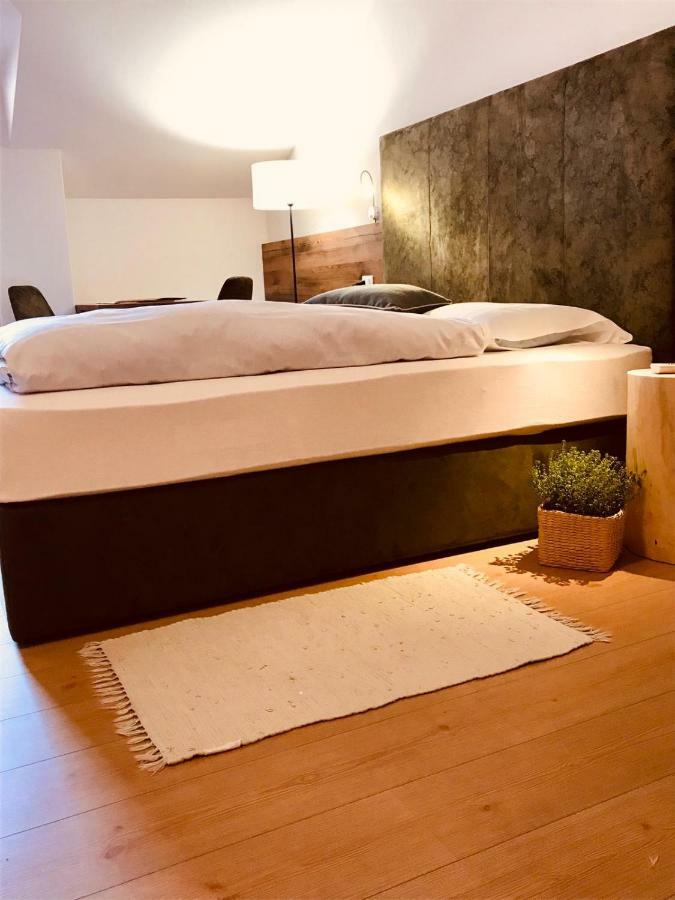 Camera Deluxe