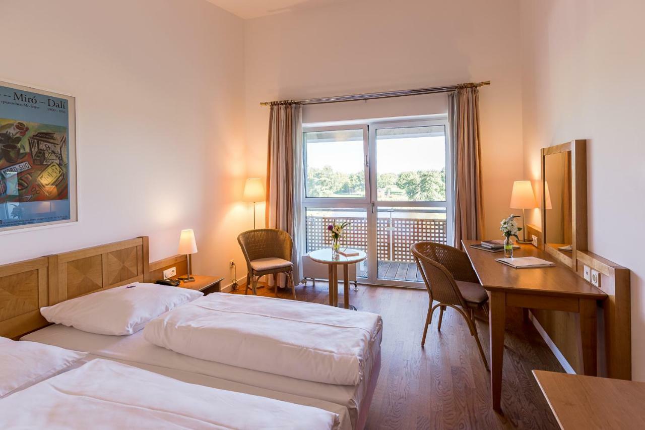 Doppelzimmer mit Seeblick