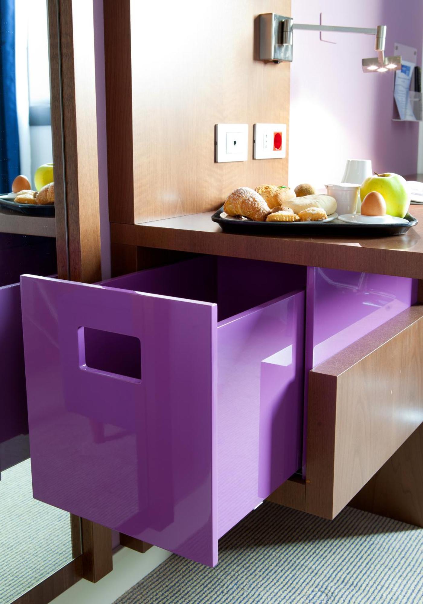 Standard Double Room with Free Breakfast - Accessible