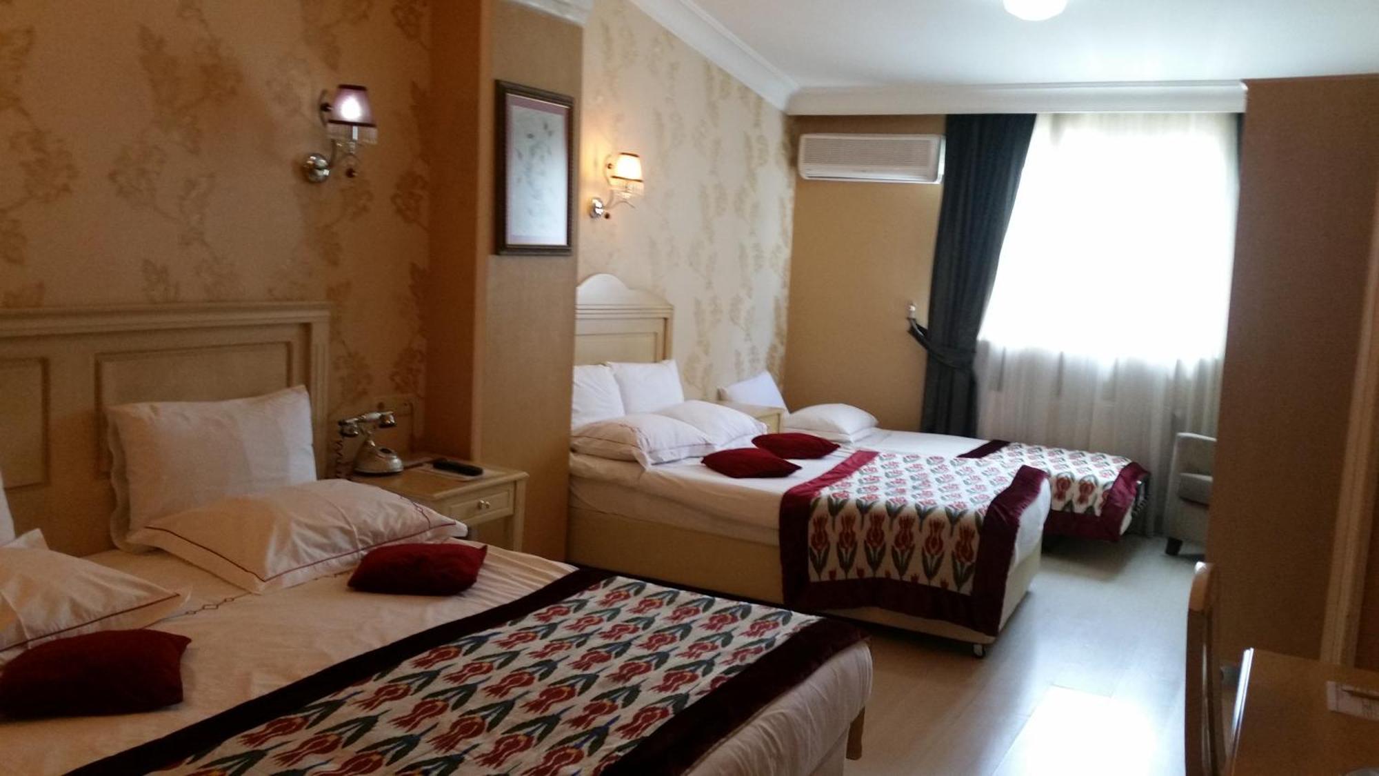 Quadruple Room with Bathroom