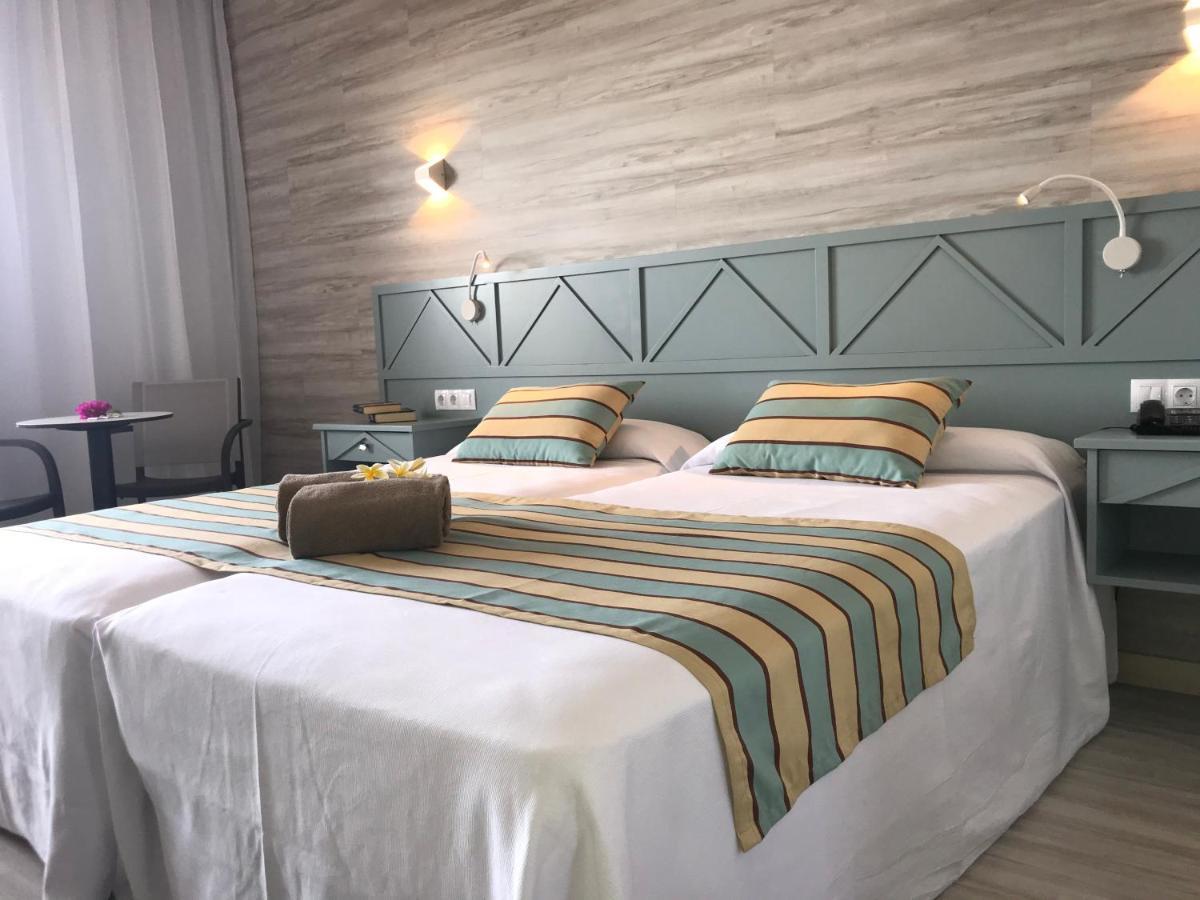 Double Room (2 Adults)