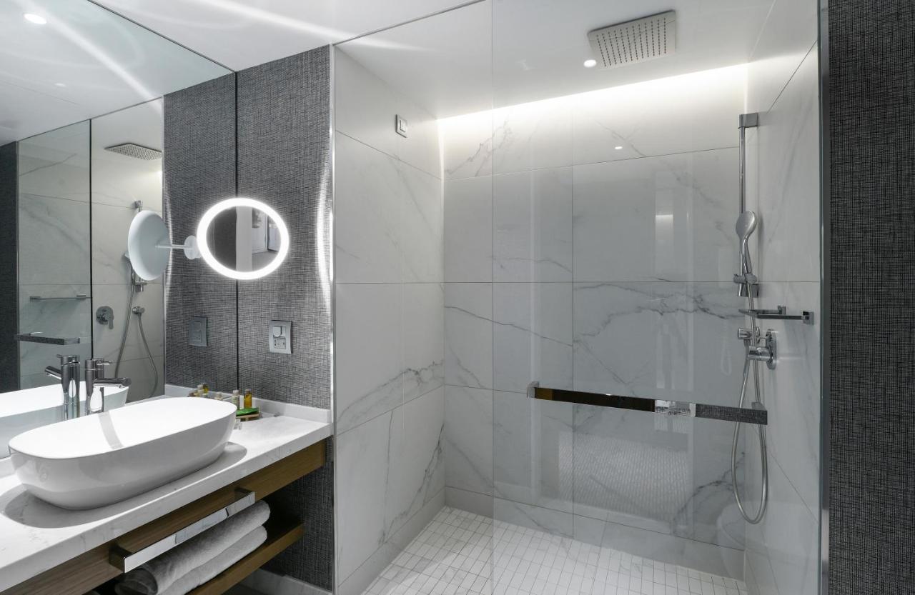 Premium Room with Sea View,963218167:JPEG