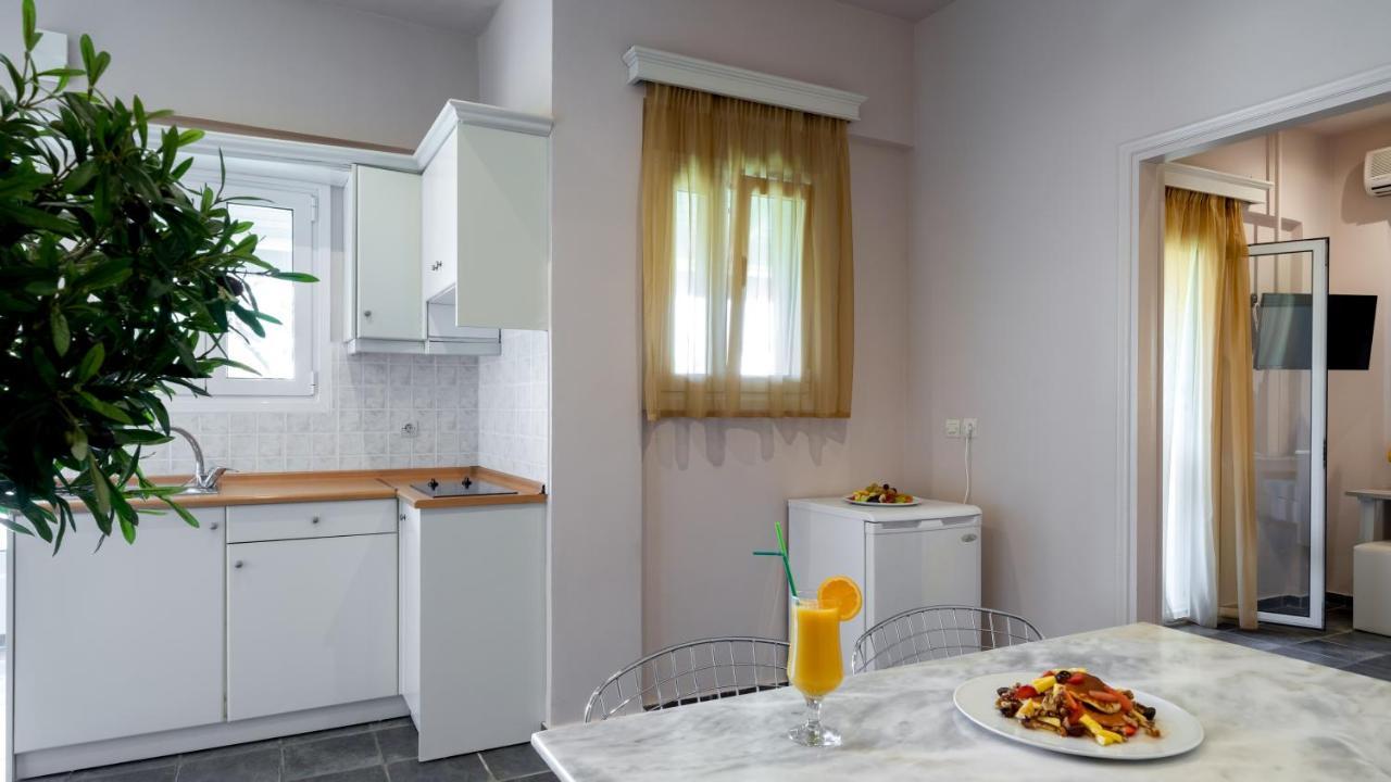Apartment with Garden View