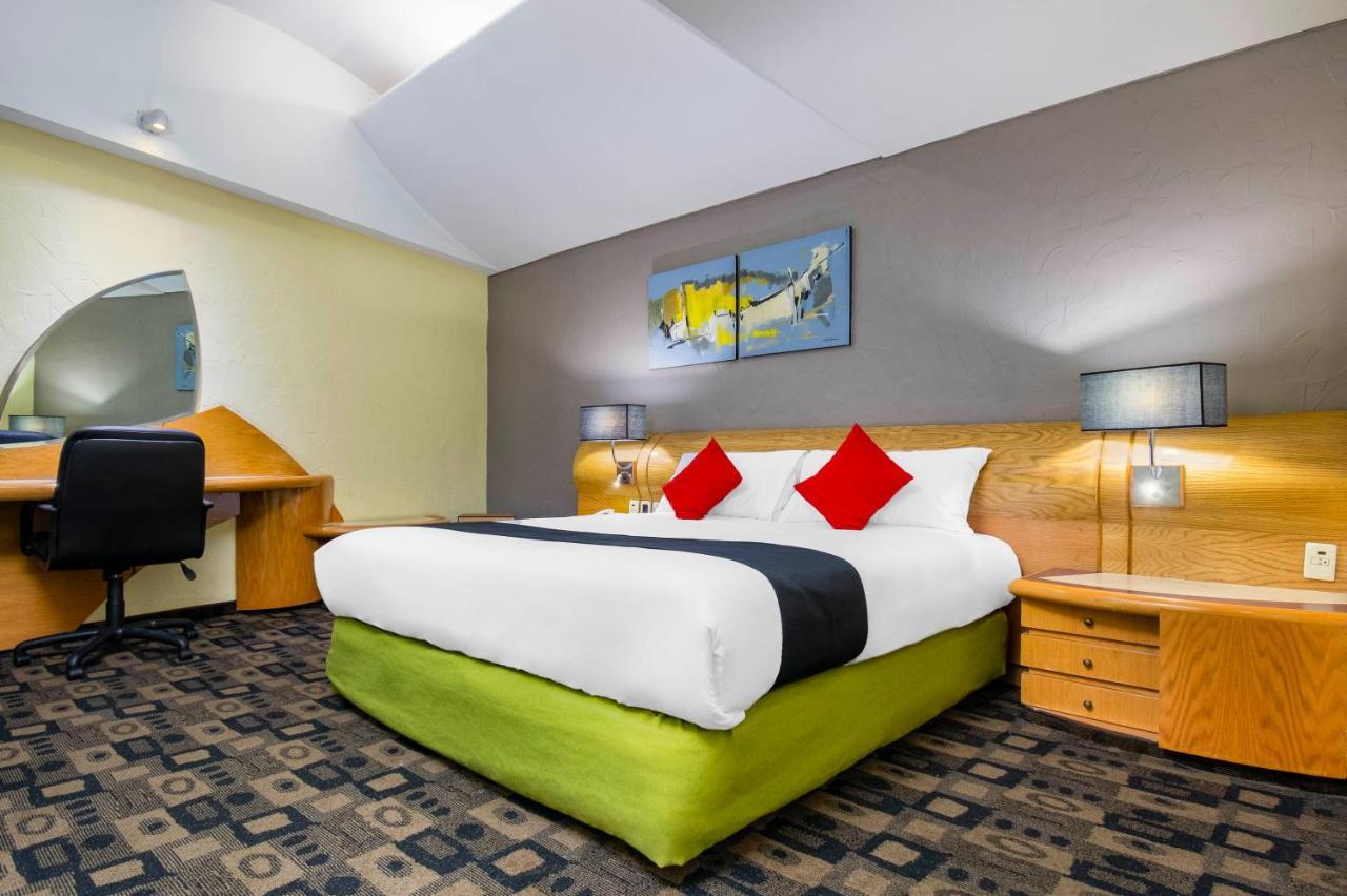 Queen Suite