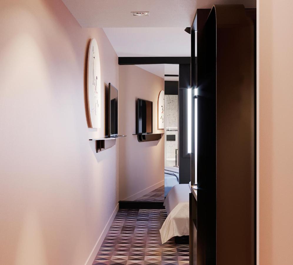 Comfort Double Room - Street Side