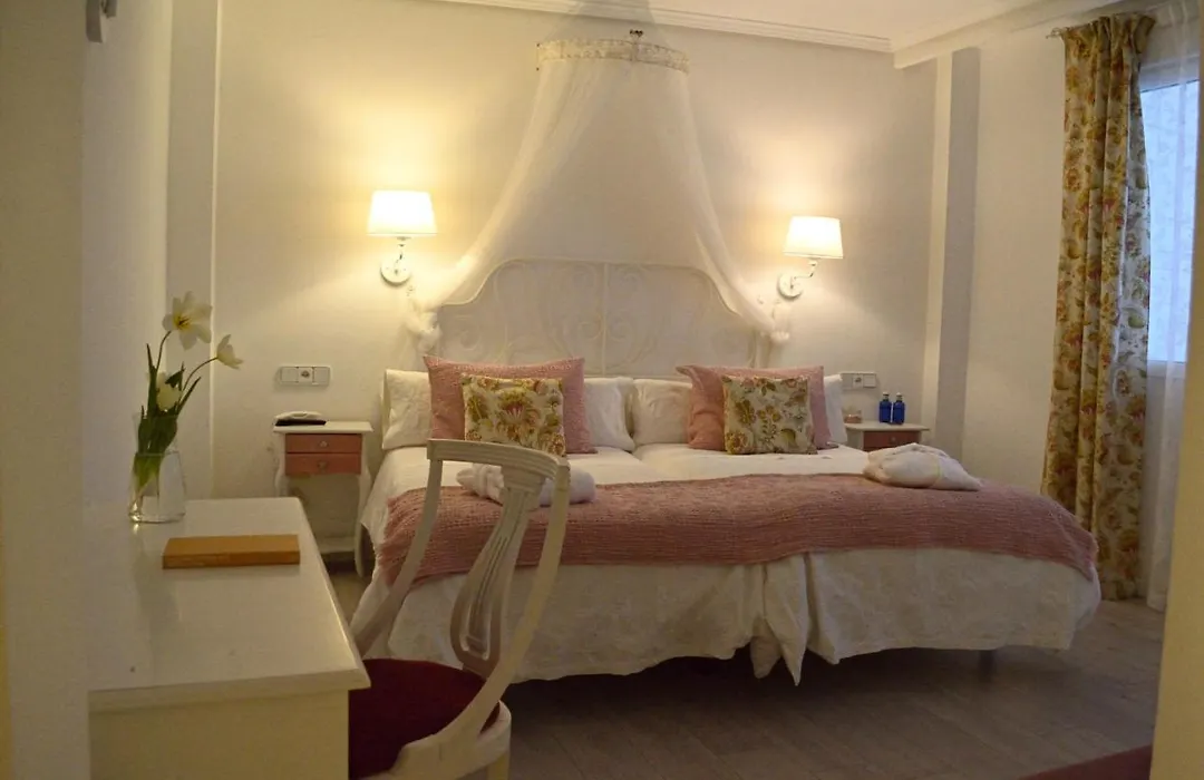 Ares Hotel-1