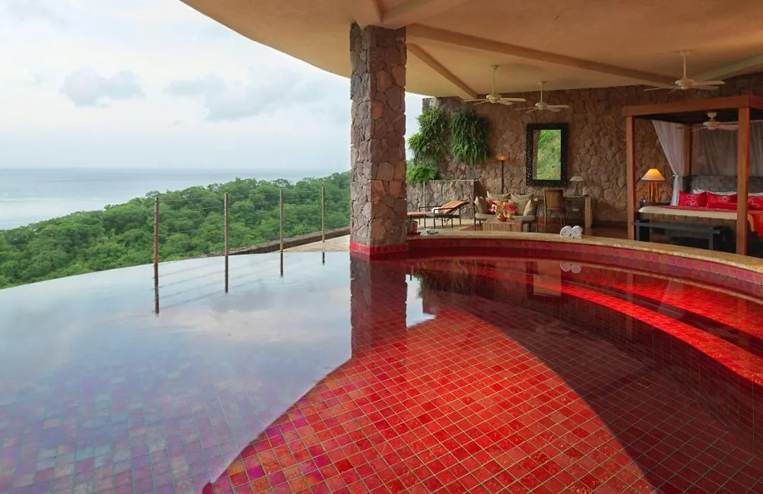 Jade Mountain-1