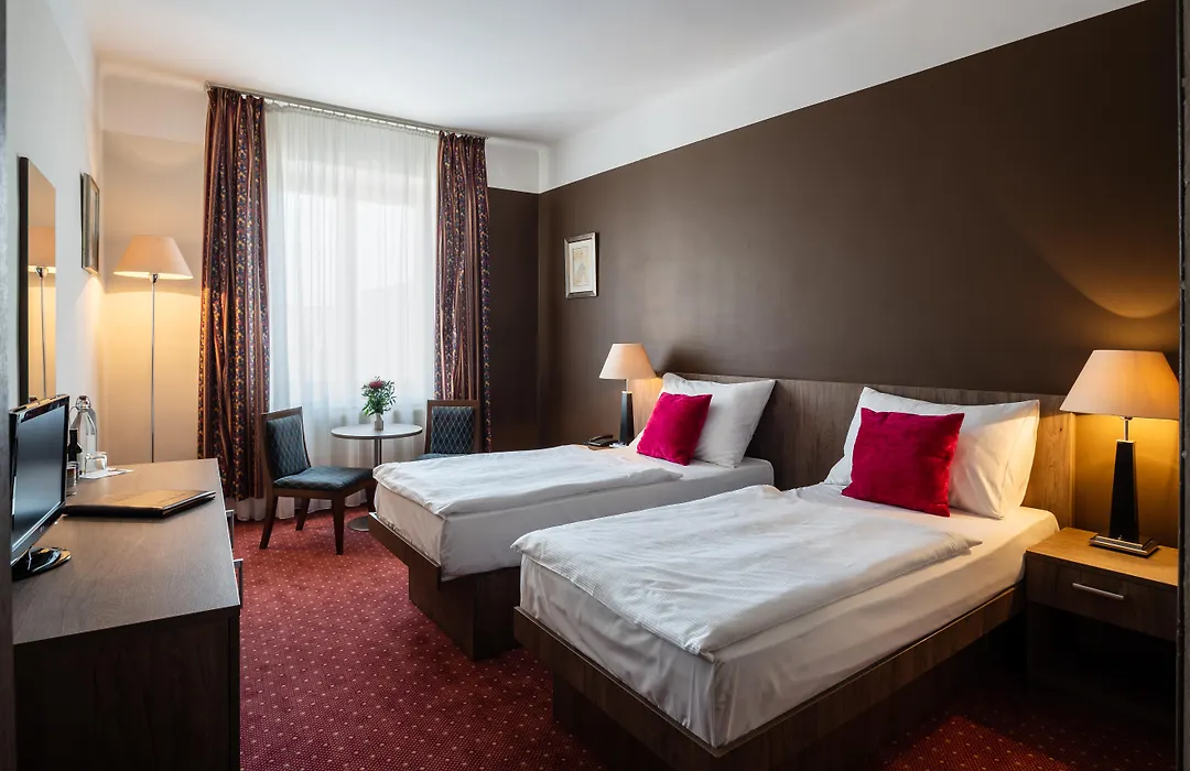 Hotel Harmony-1