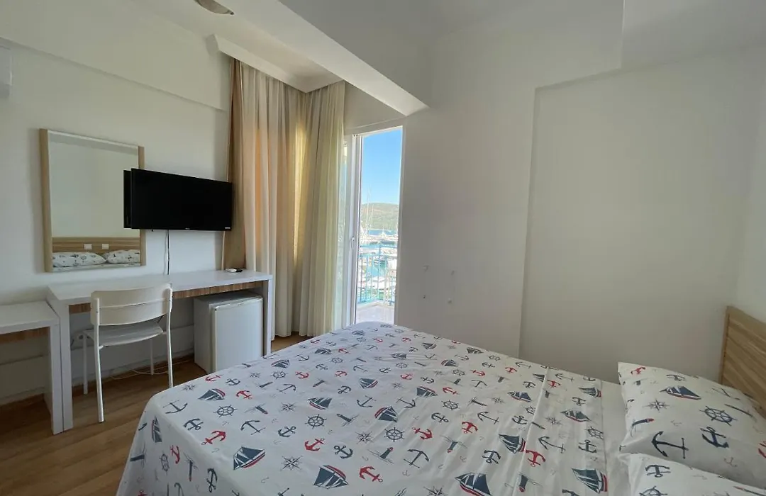 Hotel Status-1