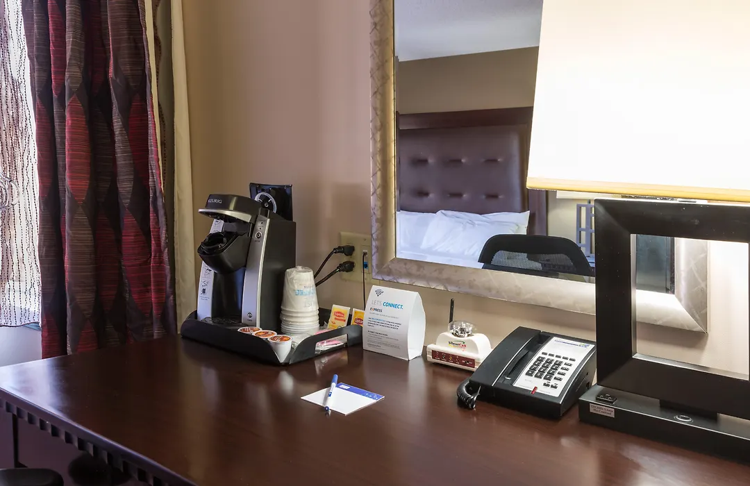 Holiday Inn Express Hartford-Newington By Ihg-1