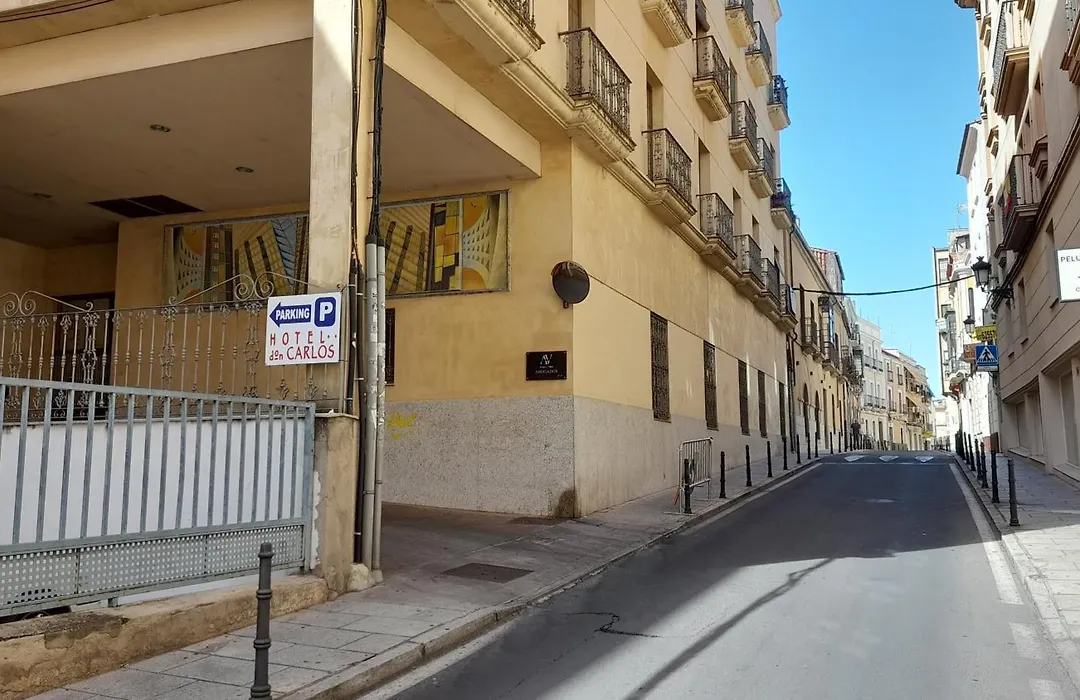 Hotel Don Carlos Caceres-1